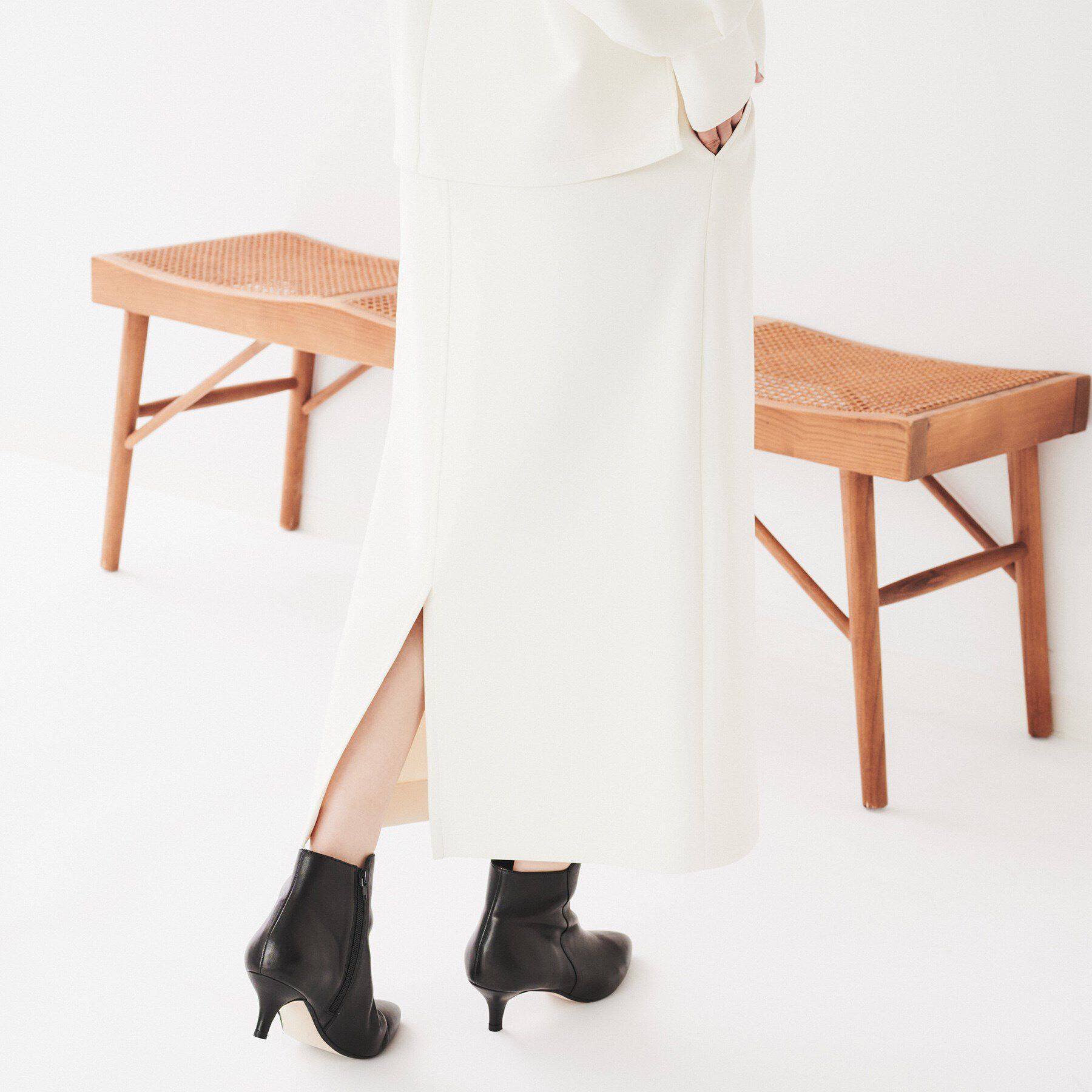 UNTITLED「【セットアップ可能/後ろウエストゴム】ダンボールジャージ ナロースカート」|スカート|