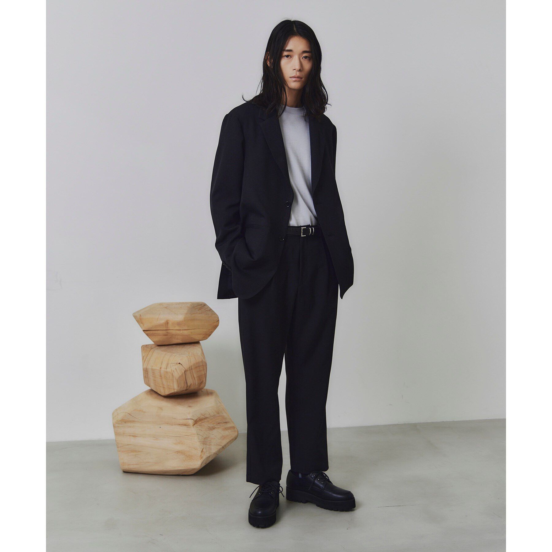 tk.TAKEO KIKUCHI「【WEB限定】2点セット　オーバーラフセミダブルセットアップ（ダブル＆シングルジャケット）」|スーツ|ブラック(119)