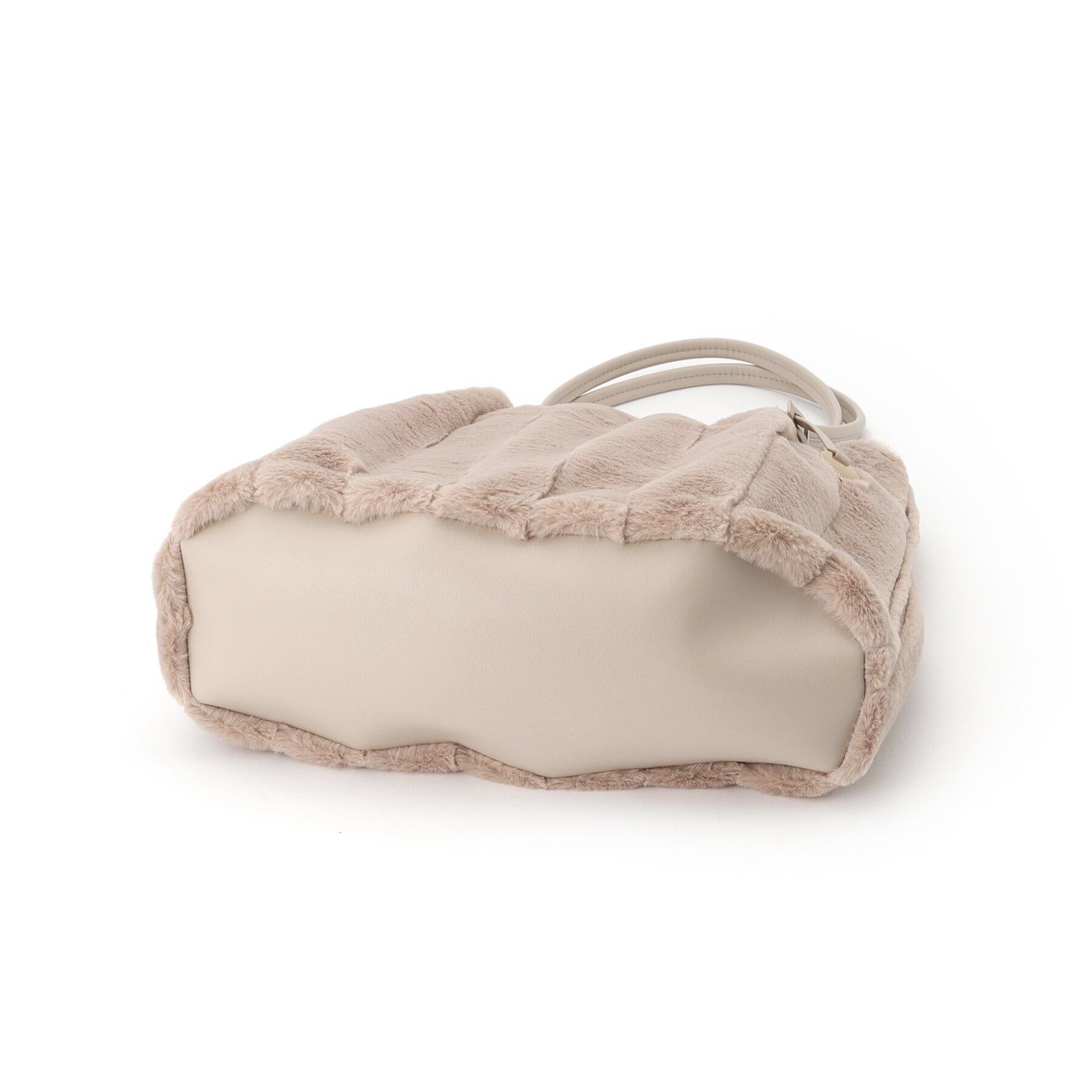 OPAQUE.CLIP「【A4サイズ対応/マチ付き】ストライプフェイクファートートバッグ」|ショルダー・メッセンジャー|