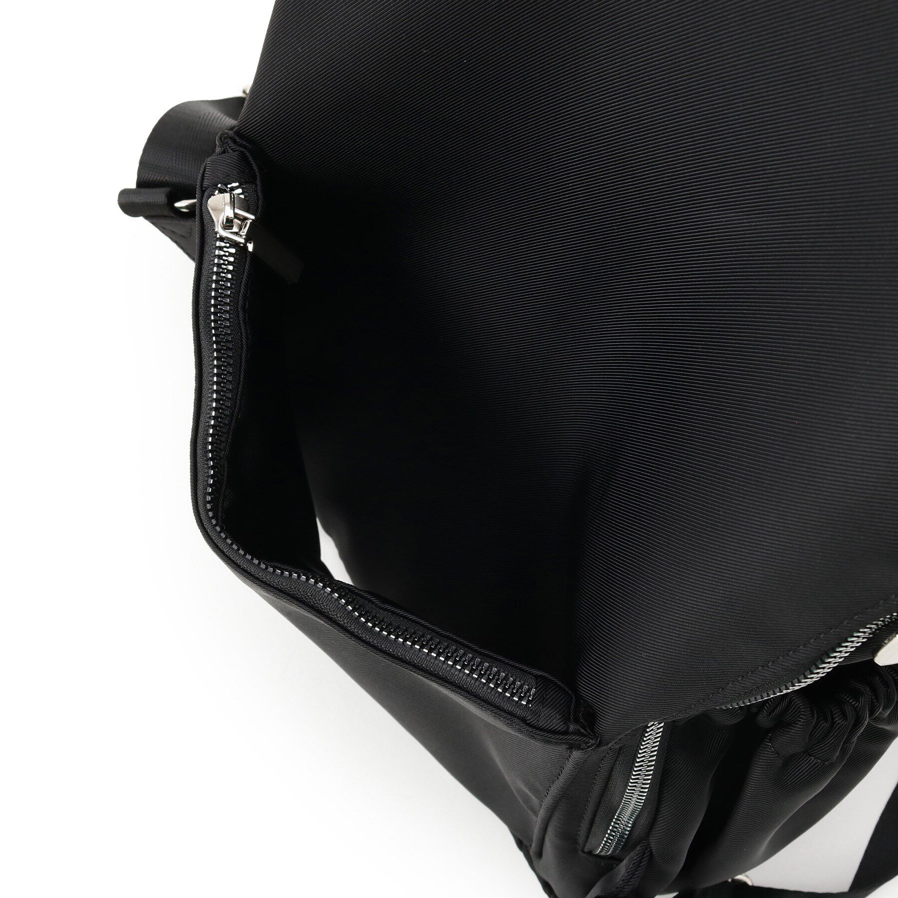 OPAQUE.CLIP「【撥水加工／マルチポケット】カジュアルリュックサック」|リュック|