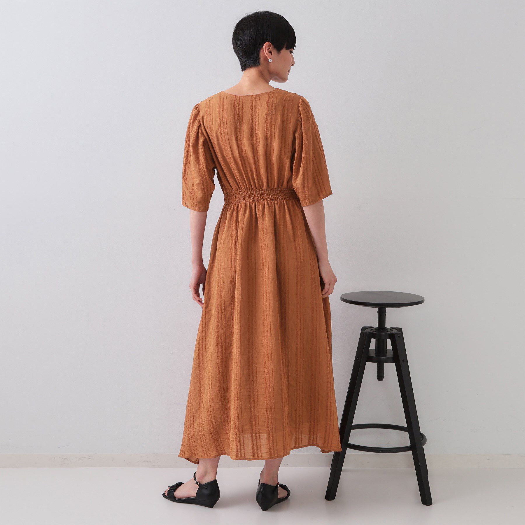 OPAQUE.CLIP「Vネックフィット＆フレアワンピース」|ワンピース|