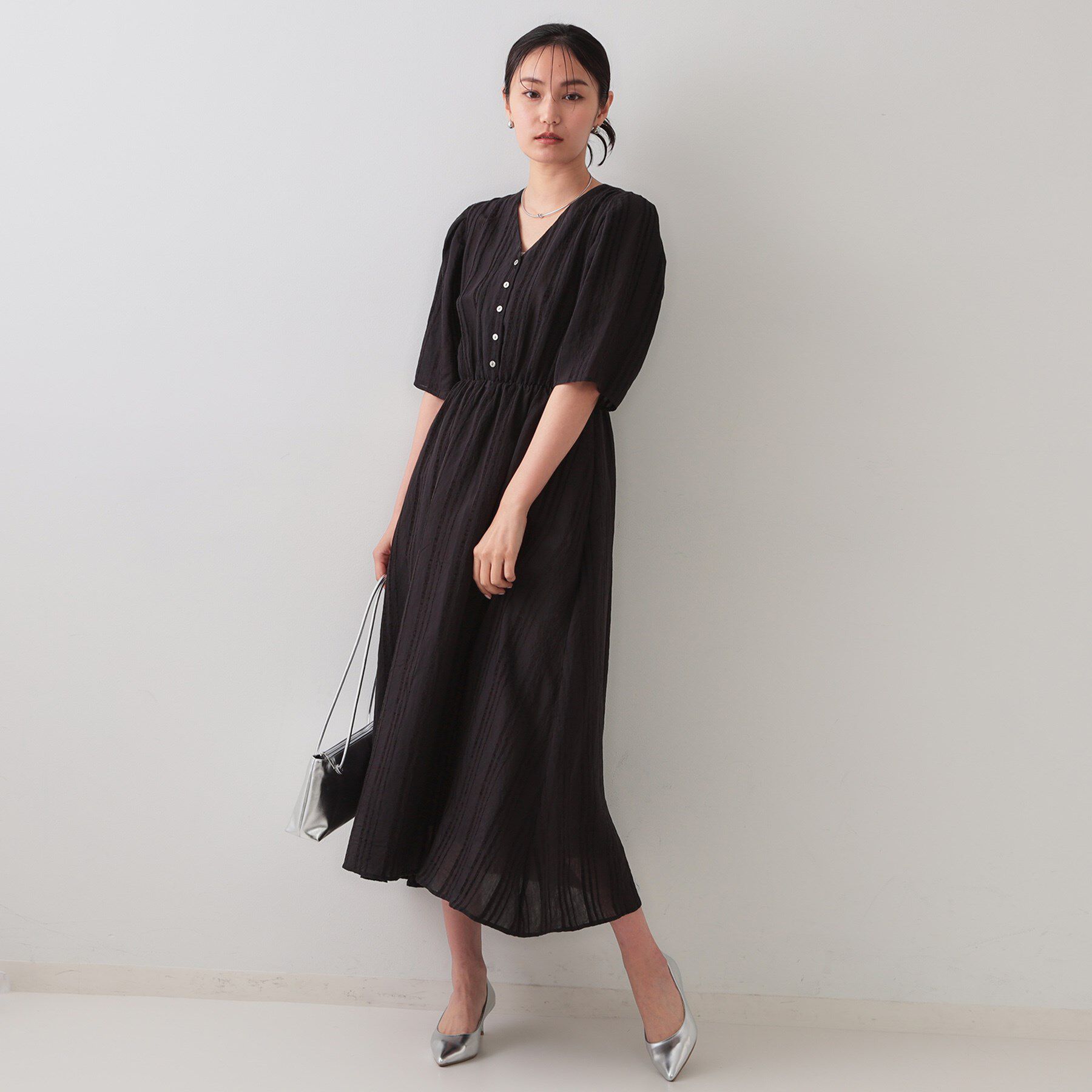 OPAQUE.CLIP「Vネックフィット＆フレアワンピース」|ワンピース|