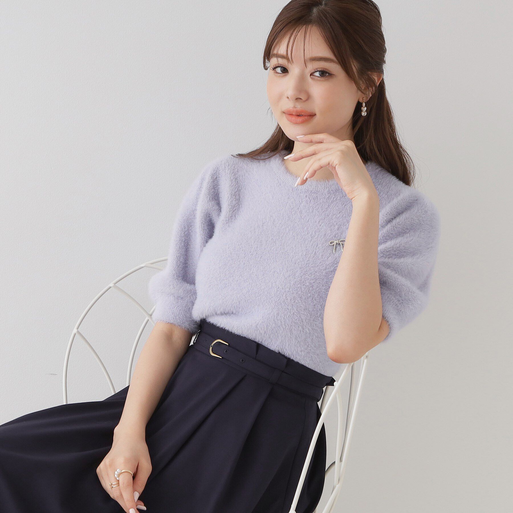 Couture broach「リボン付きラメフェザー5分袖ニット」|ニット・セーター|ｻｯｸｽﾌﾞﾙｰ(090)