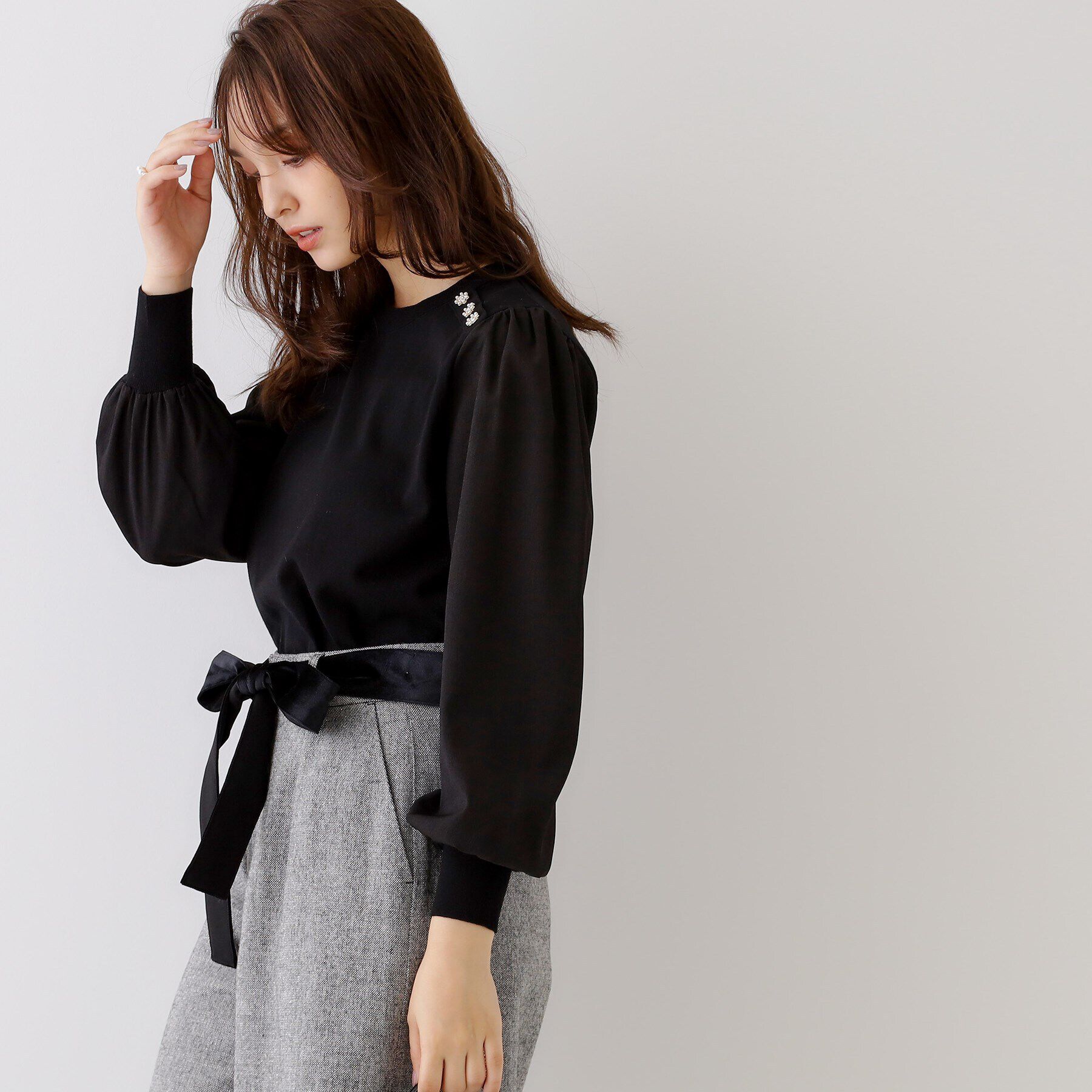 Couture broach「【大人レディなニット・通勤にも】飾り釦ドッキングスリーブニット」|ニット・セーター|