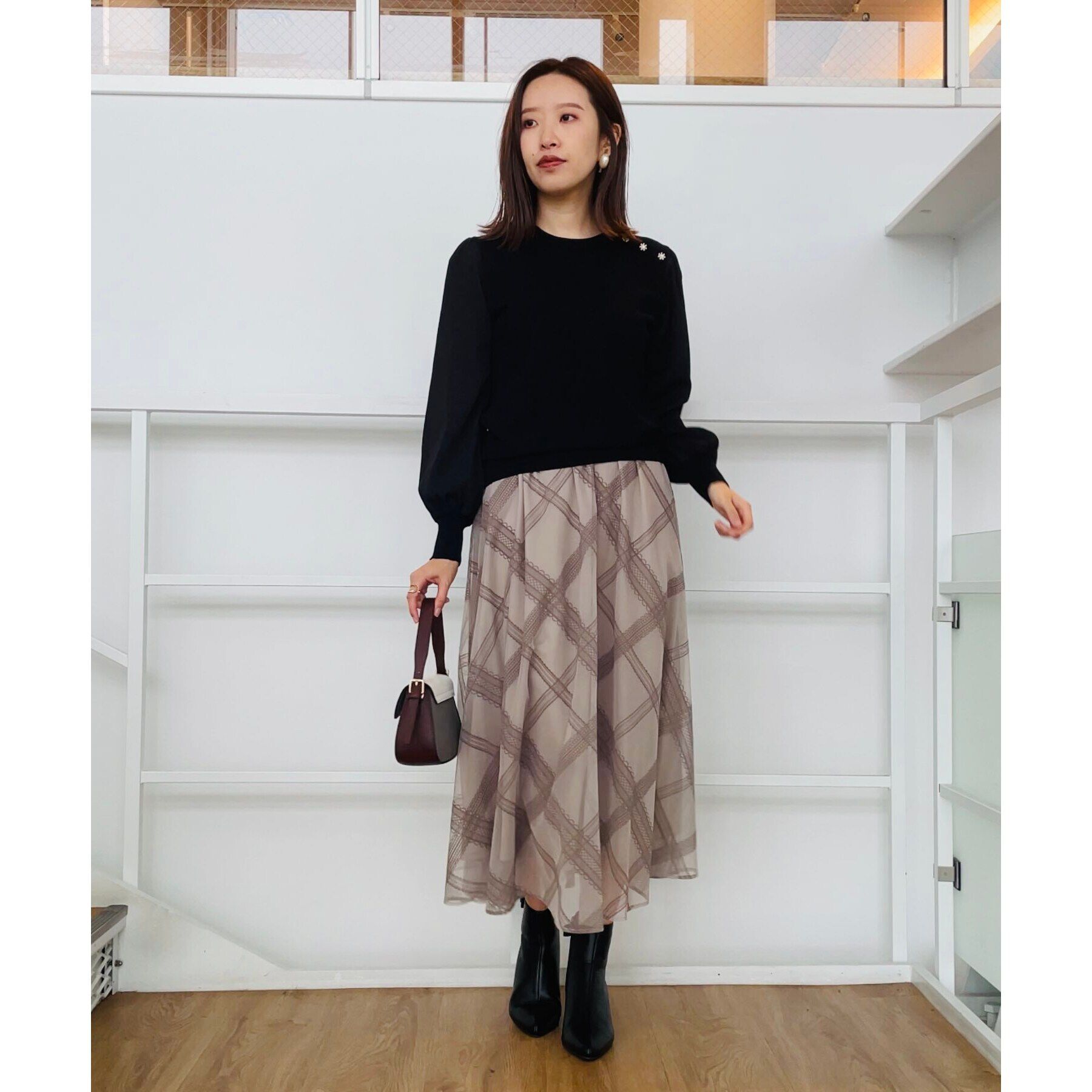 Couture broach「【大人レディなニット・通勤にも】飾り釦ドッキングスリーブニット」|ニット・セーター|