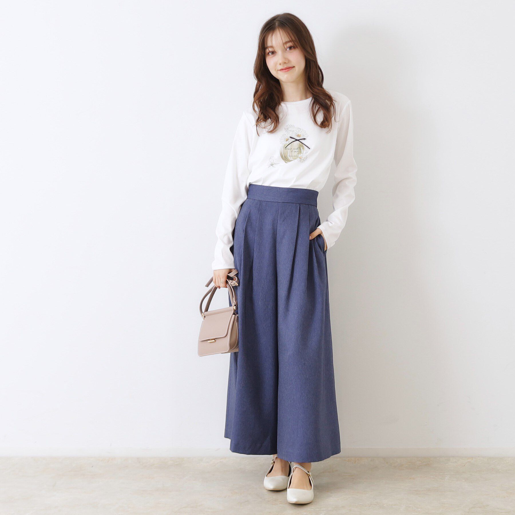 Couture broach「【UVカット・接触冷感・洗える】デイジーパルファムロンT」|Tシャツ・カットソー|