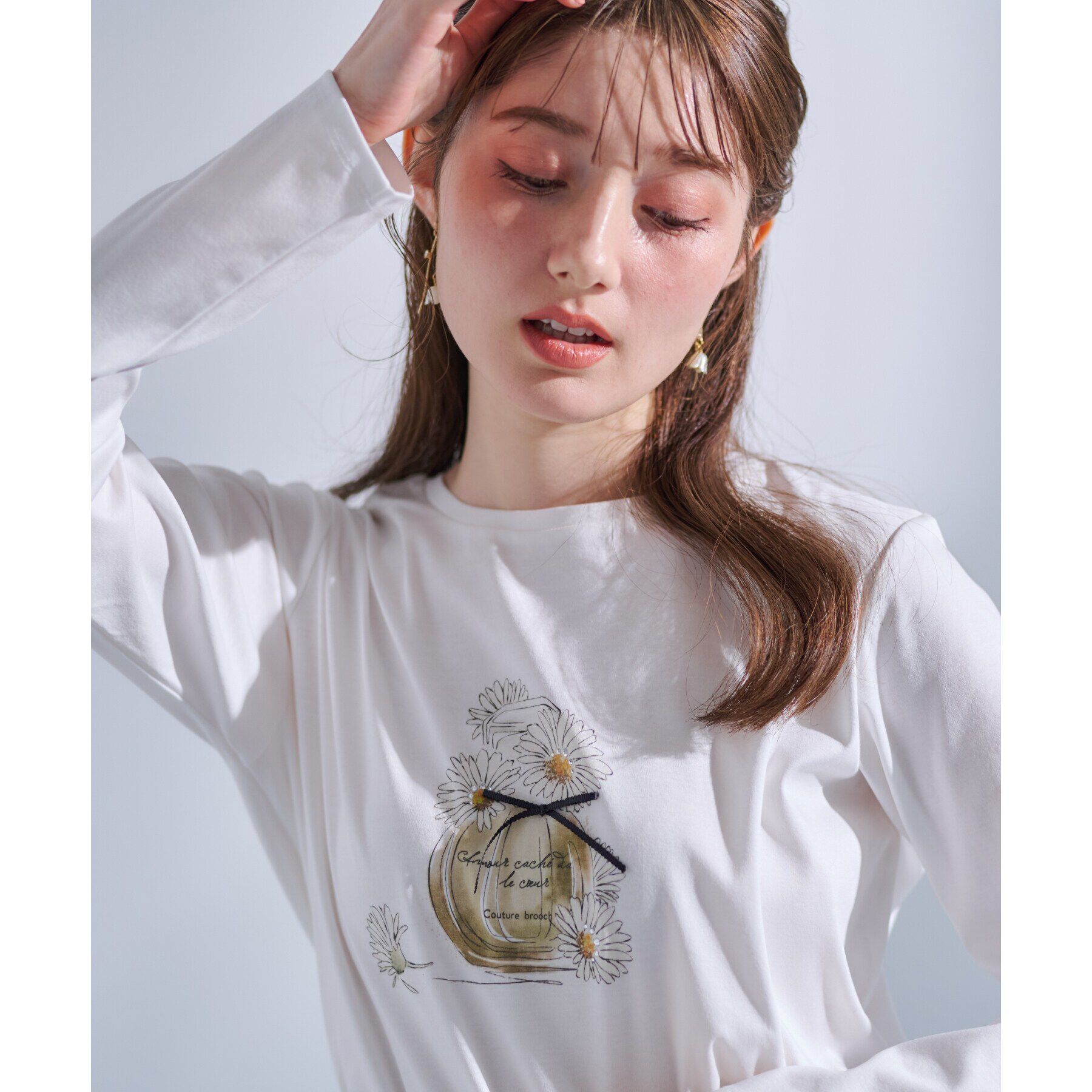 Couture broach「【UVカット・接触冷感・洗える】デイジーパルファムロンT」|Tシャツ・カットソー|