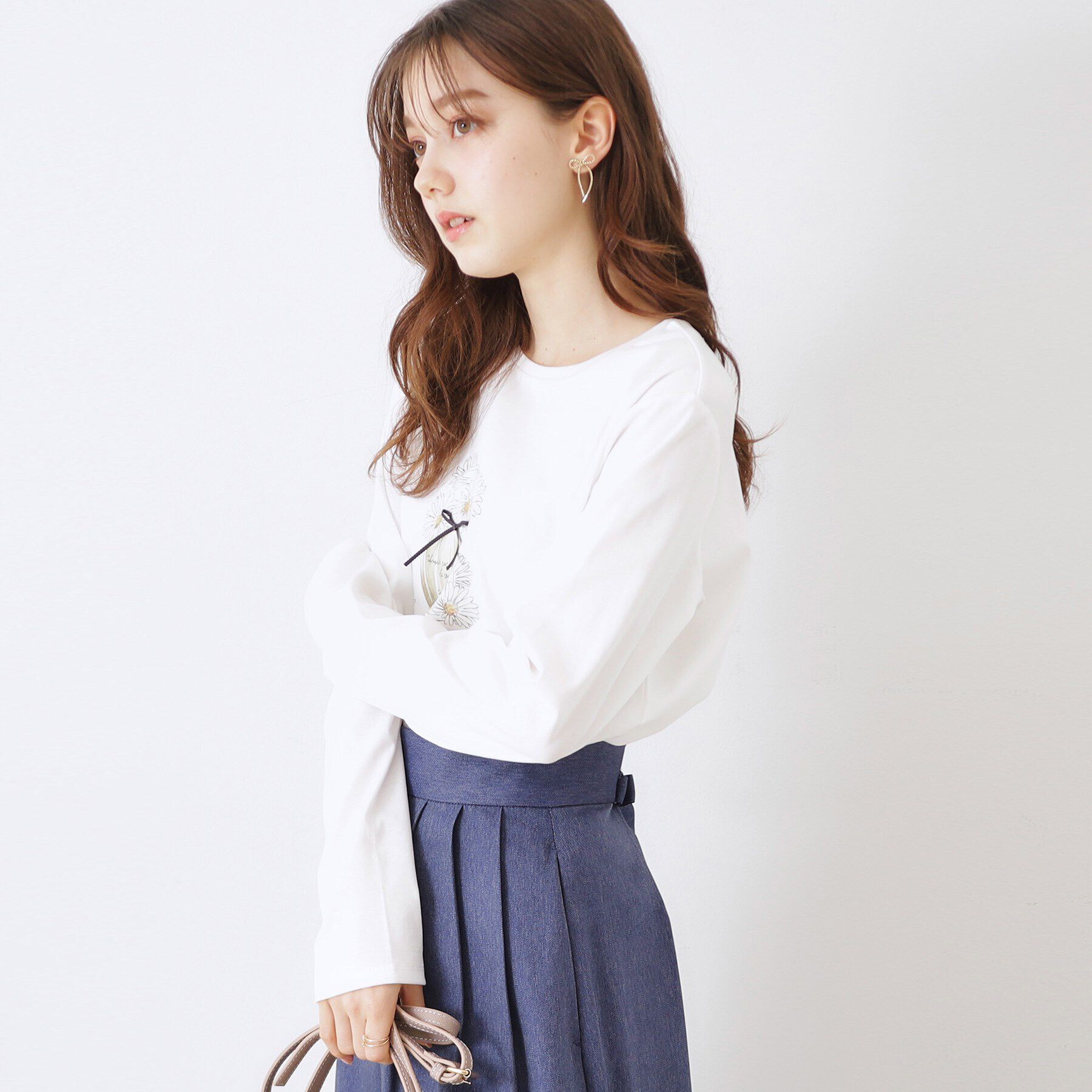 Couture broach「【UVカット・接触冷感・洗える】デイジーパルファムロンT」|Tシャツ・カットソー|