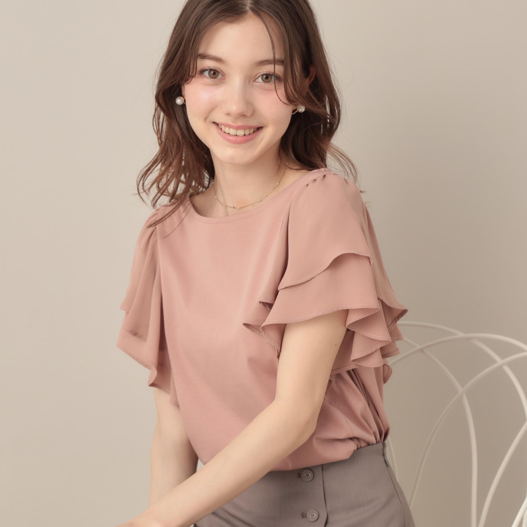 Couture broach「【接触冷感・UVカット・二の腕カバー】ラッフルフレアスリーブ」|Tシャツ・カットソー|ピンクベージュ(05