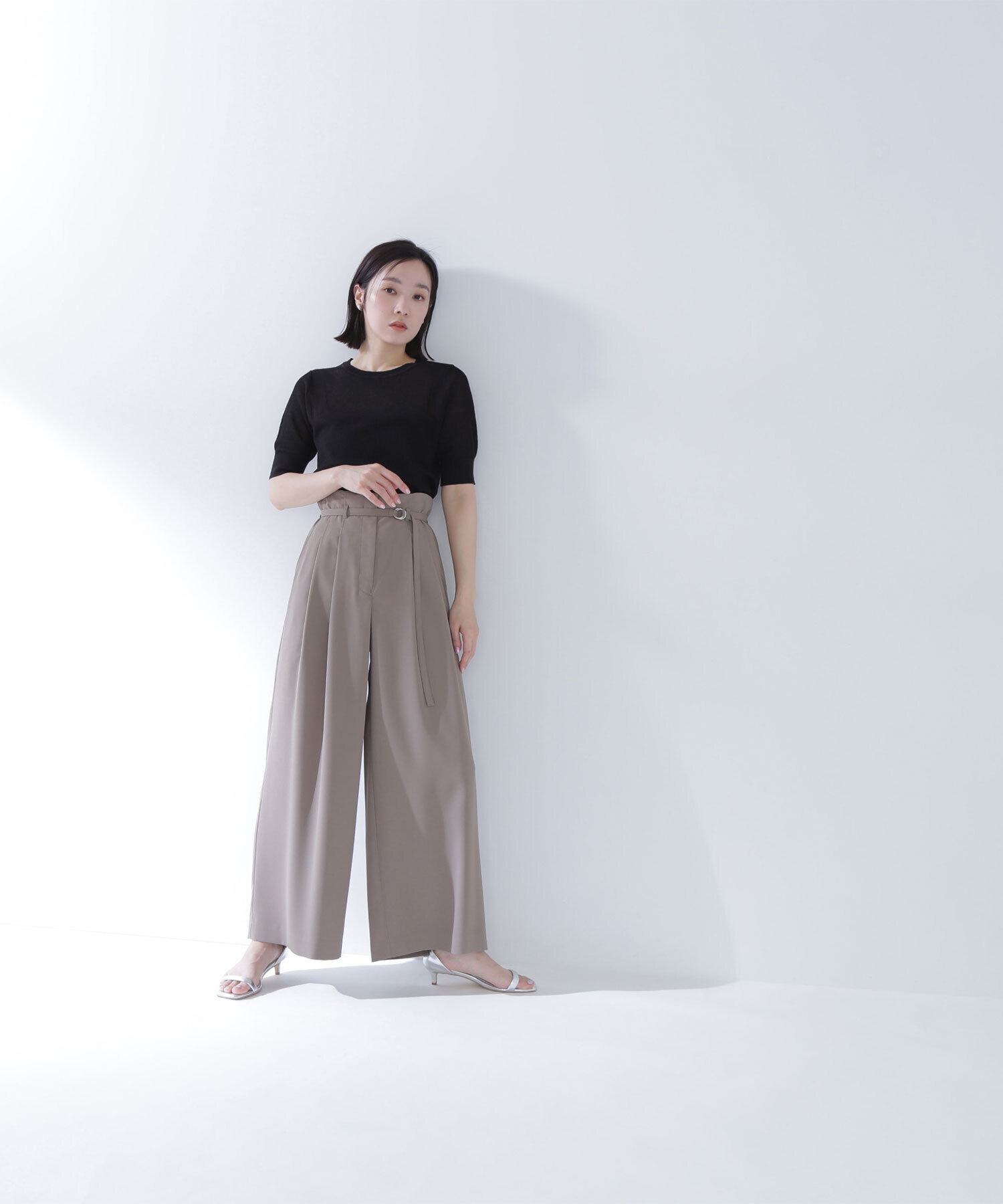  「バックサテンリラクシーパンツ」|その他|モカ