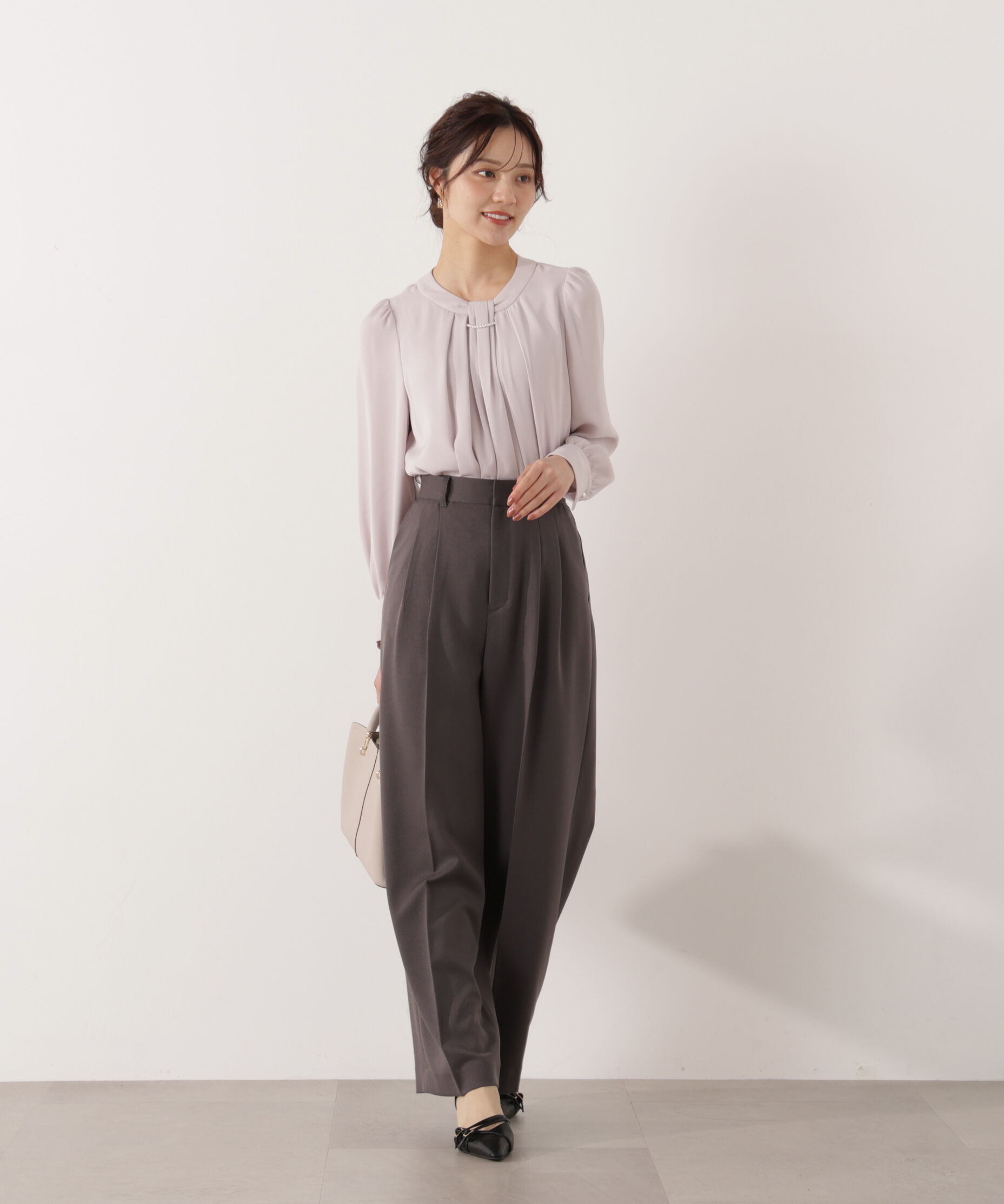 PROPORTION BODY DRESSING「パール付きベーシックブラウス 26SS」|シャツ・ブラウス|