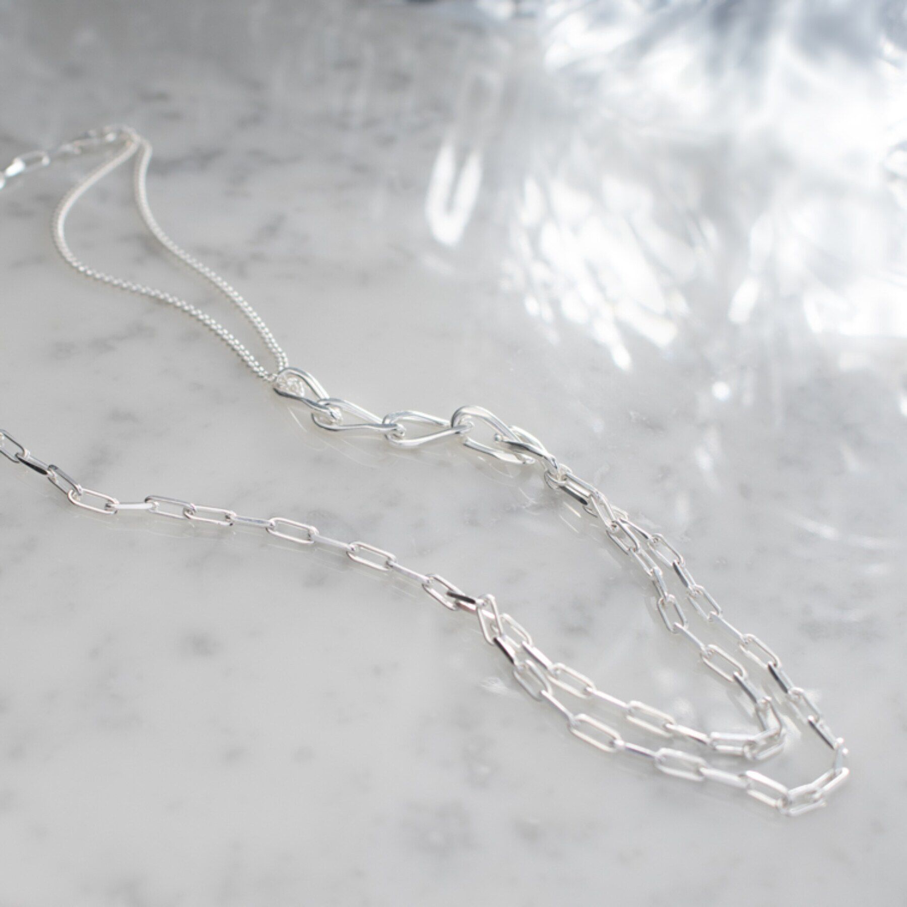 COCOSHNIK ONKITSCH「シルバー ミックスチェーン アシンメトリードレープネックレス」|ネックレス|