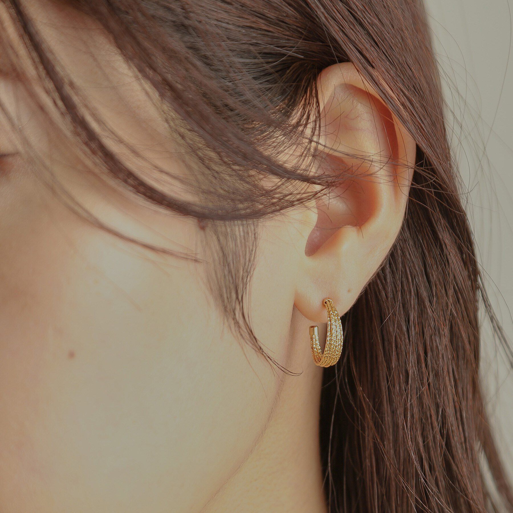 COCOSHNIK「K18ミラーカット7連 フープピアス」|ピアス|