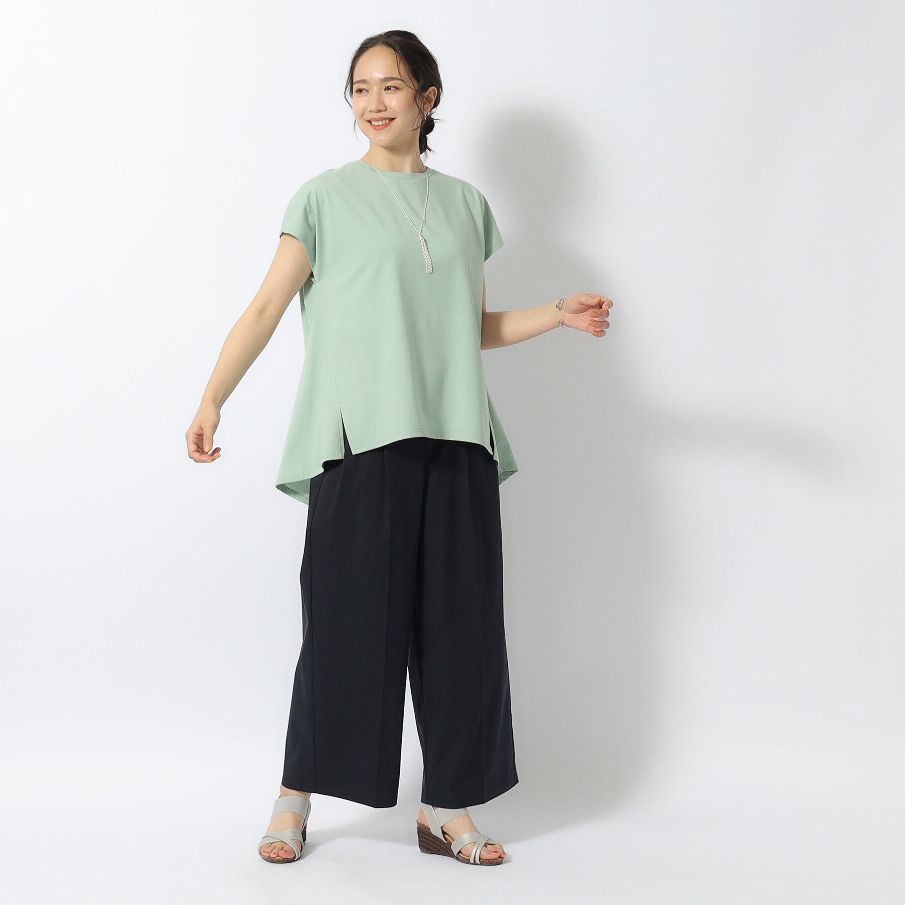 SHOO･LA･RUE「【洗える/UV】Aライン 後ろタック フレンチトップス」|Tシャツ・カットソー|