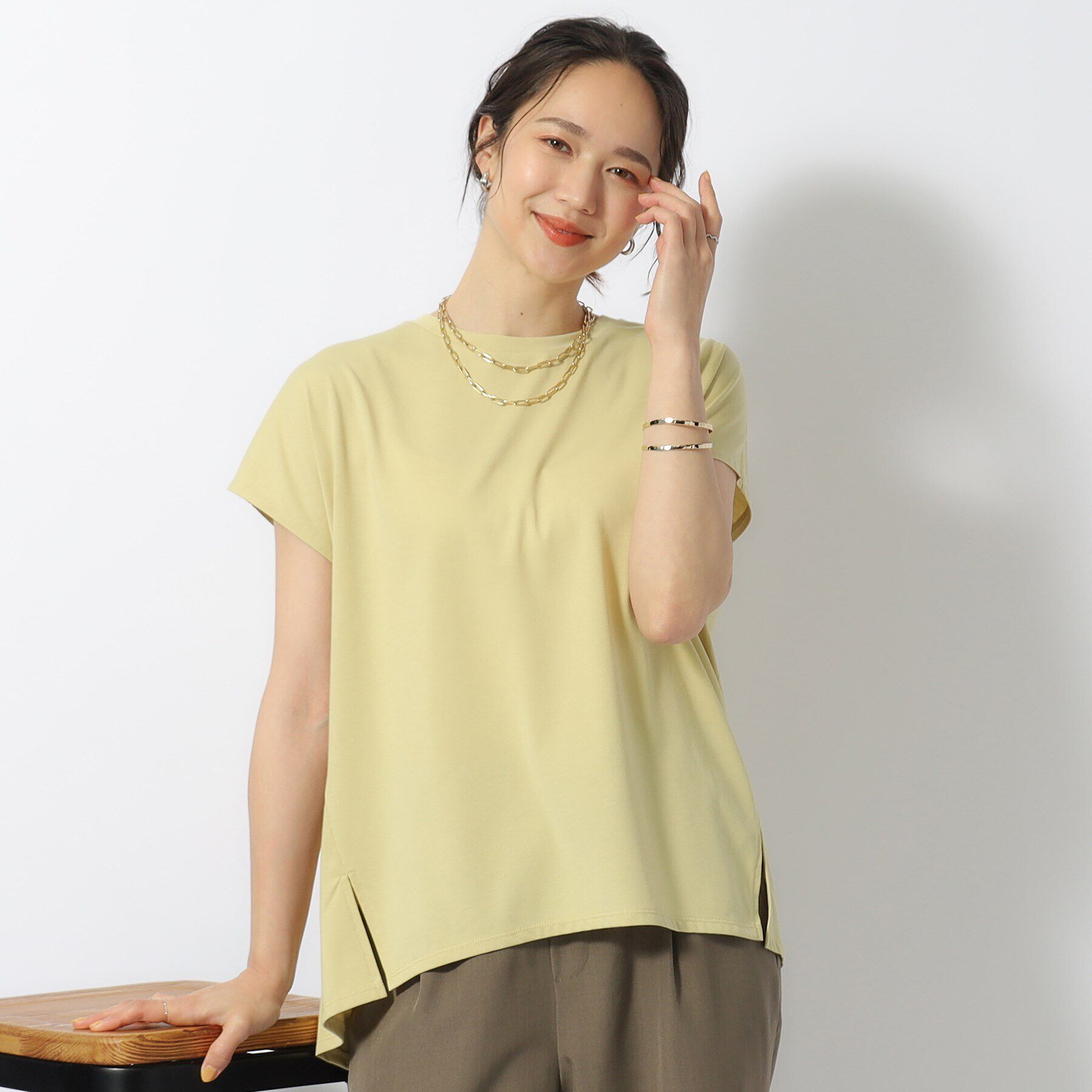 SHOO･LA･RUE「【洗える/UV】Aライン 後ろタック フレンチトップス」|Tシャツ・カットソー|ライトイエロー(03