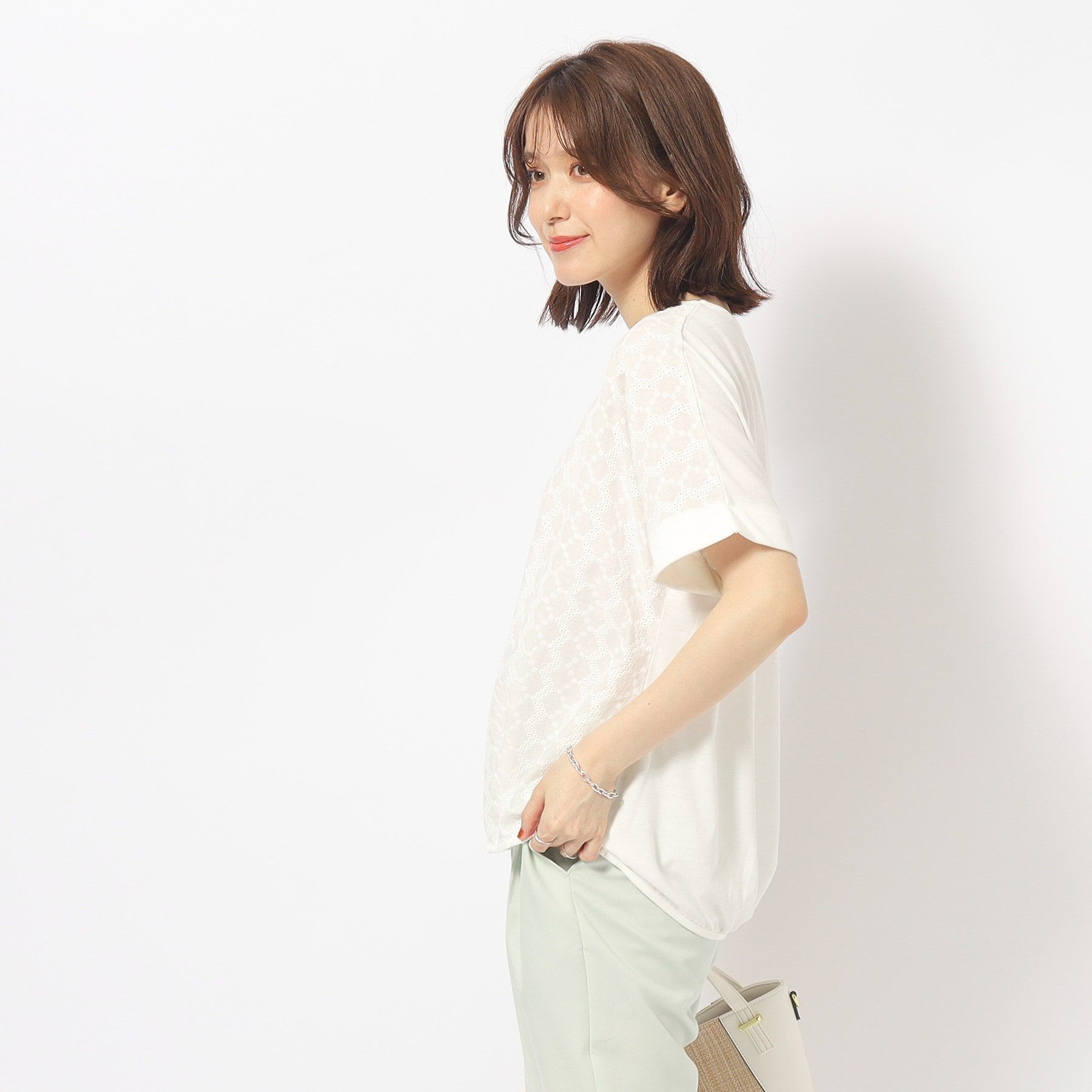 SHOO･LA･RUE「大人の甘さをプラスする フロント刺繍 ドルマントップス」|Tシャツ・カットソー|