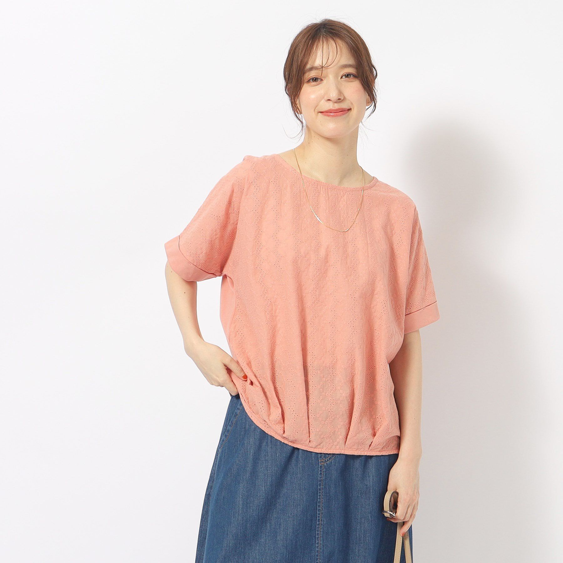 SHOO･LA･RUE「大人の甘さをプラスする フロント刺繍 ドルマントップス」|Tシャツ・カットソー|