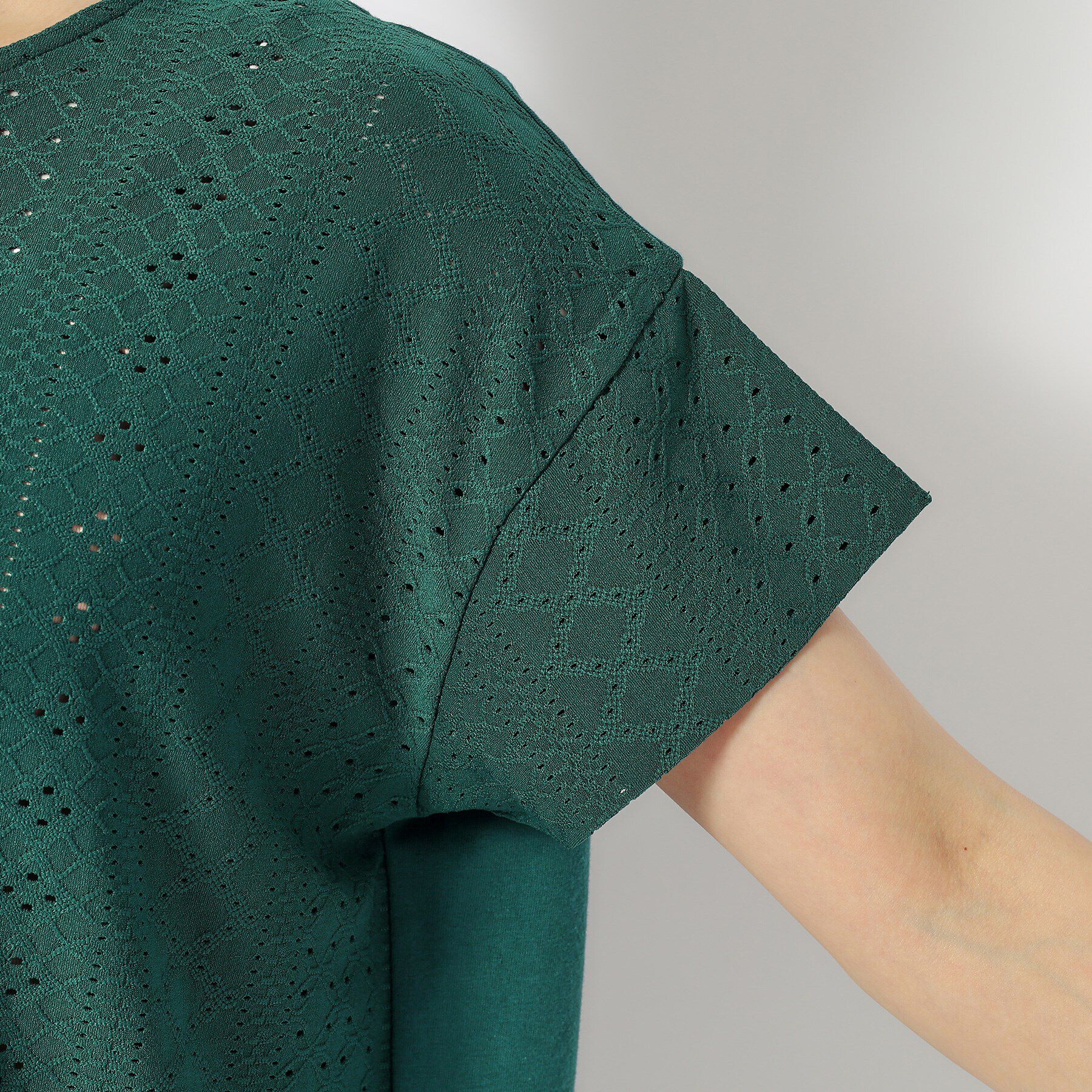 SHOO･LA･RUE「涼やかにきれい見え レースライク ジャカードトップス」|Tシャツ・カットソー|