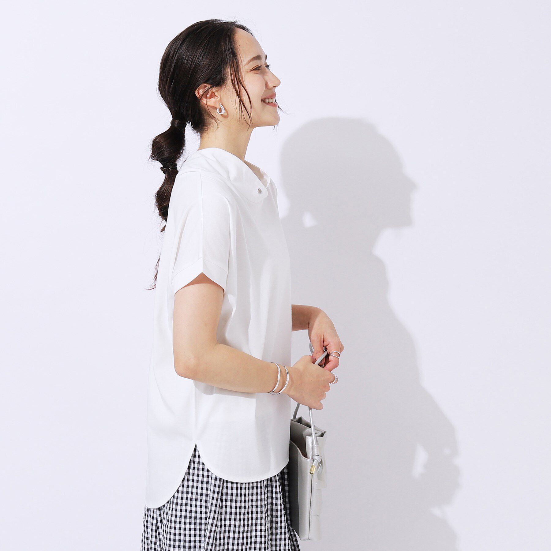 SHOO･LA･RUE「【高レビュー/UV】さらりと大人カジュアルな装いに 抜け襟Tシャツ」|Tシャツ・カットソー|