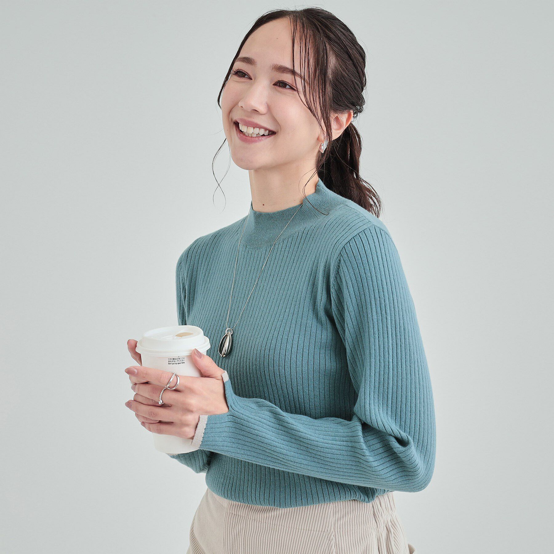 SHOO･LA･RUE「【洗える】1枚でこなれ見え 配色ライン リブハイネックニット」|ニット・セーター|ブルー(091)