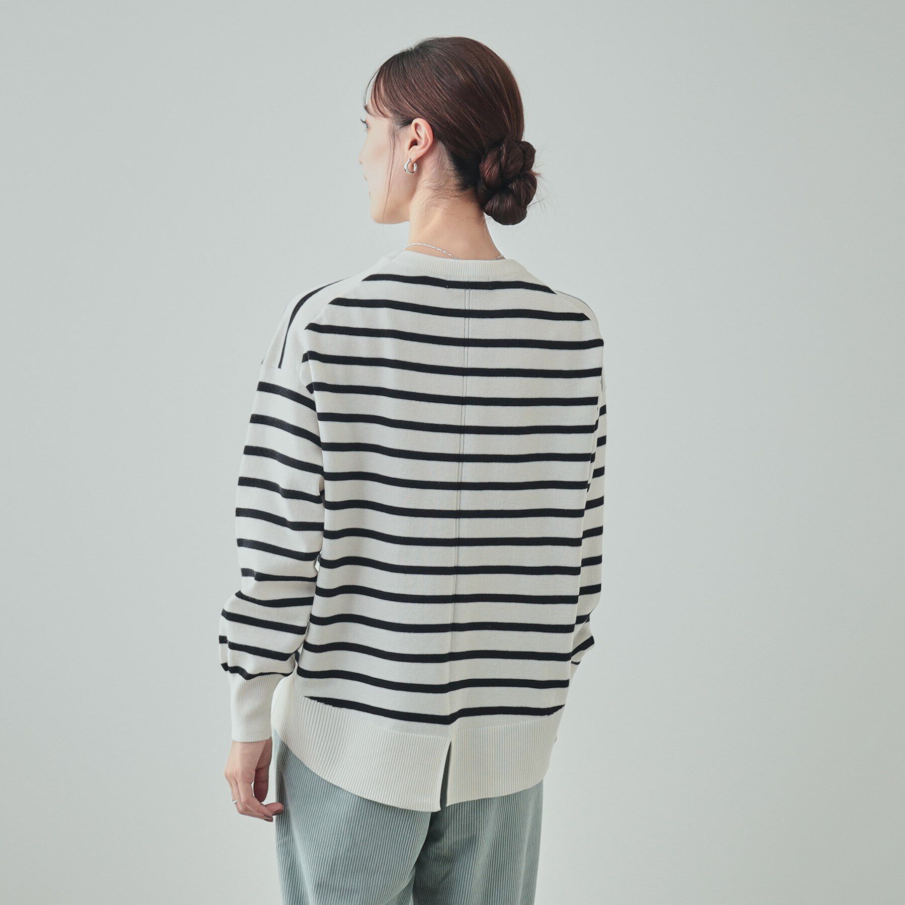 SHOO･LA･RUE「【洗える/毛玉レス】インせず着られる　大人の抜け感　バックスリットニット」|ニット・セーター|