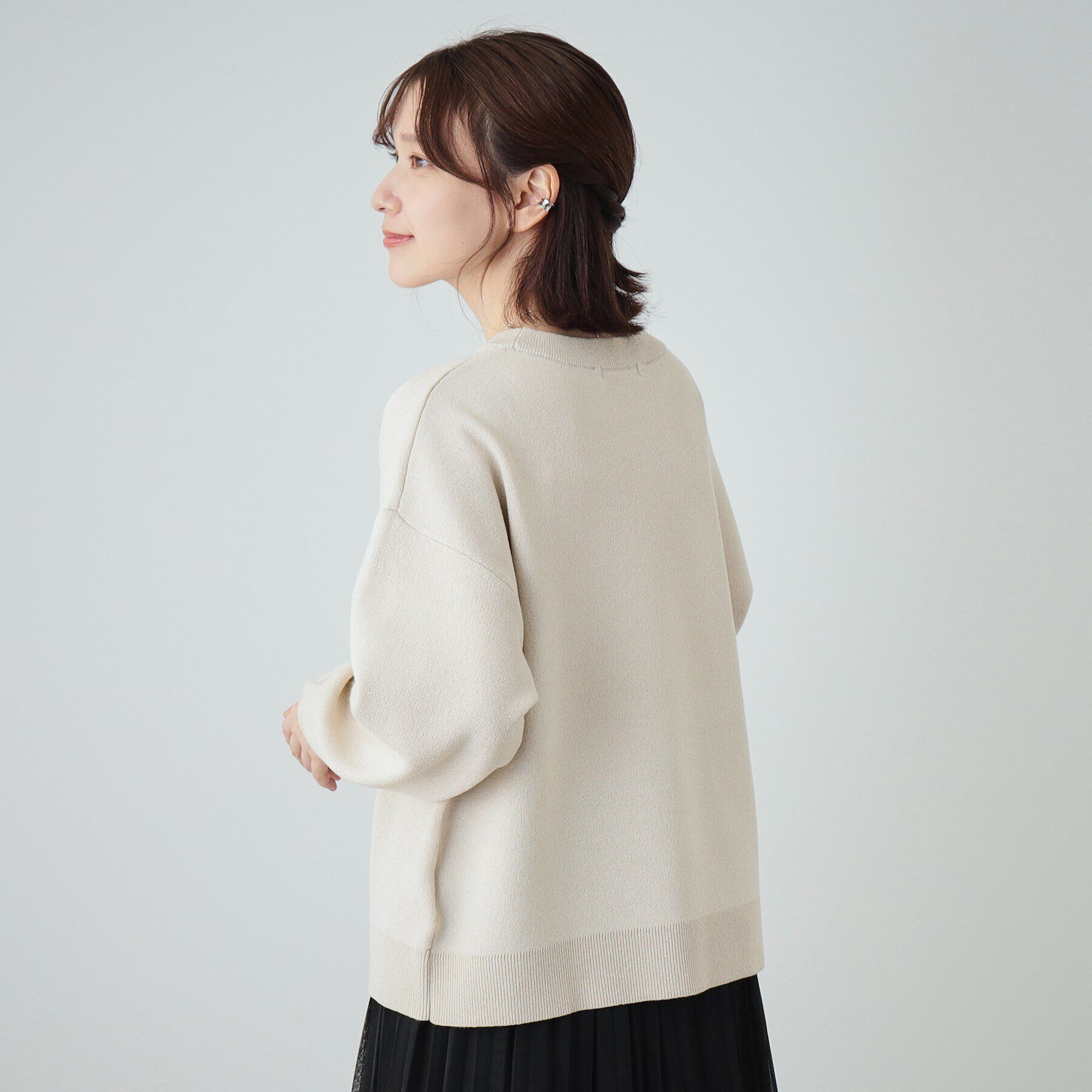 SHOO･LA･RUE「【洗える/S-LL】シンプルながら華やか ラメ入りスウェットライクニット」|ニット・セーター|