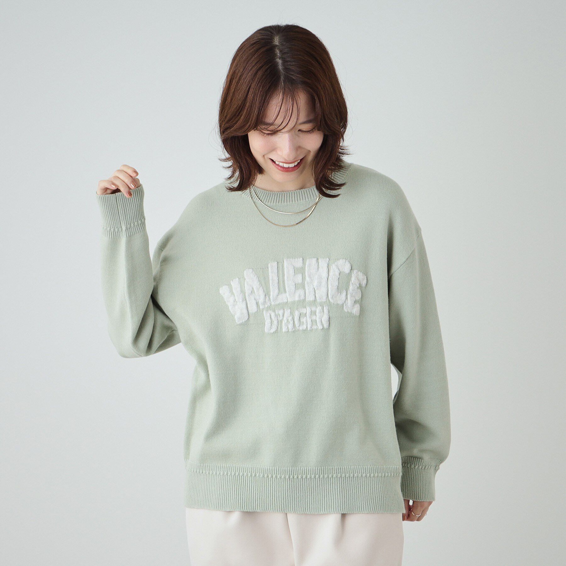 SHOO･LA･RUE「【静電気軽減/洗える/S-LL】もちもち ふっくらロゴニット」|ニット・セーター|