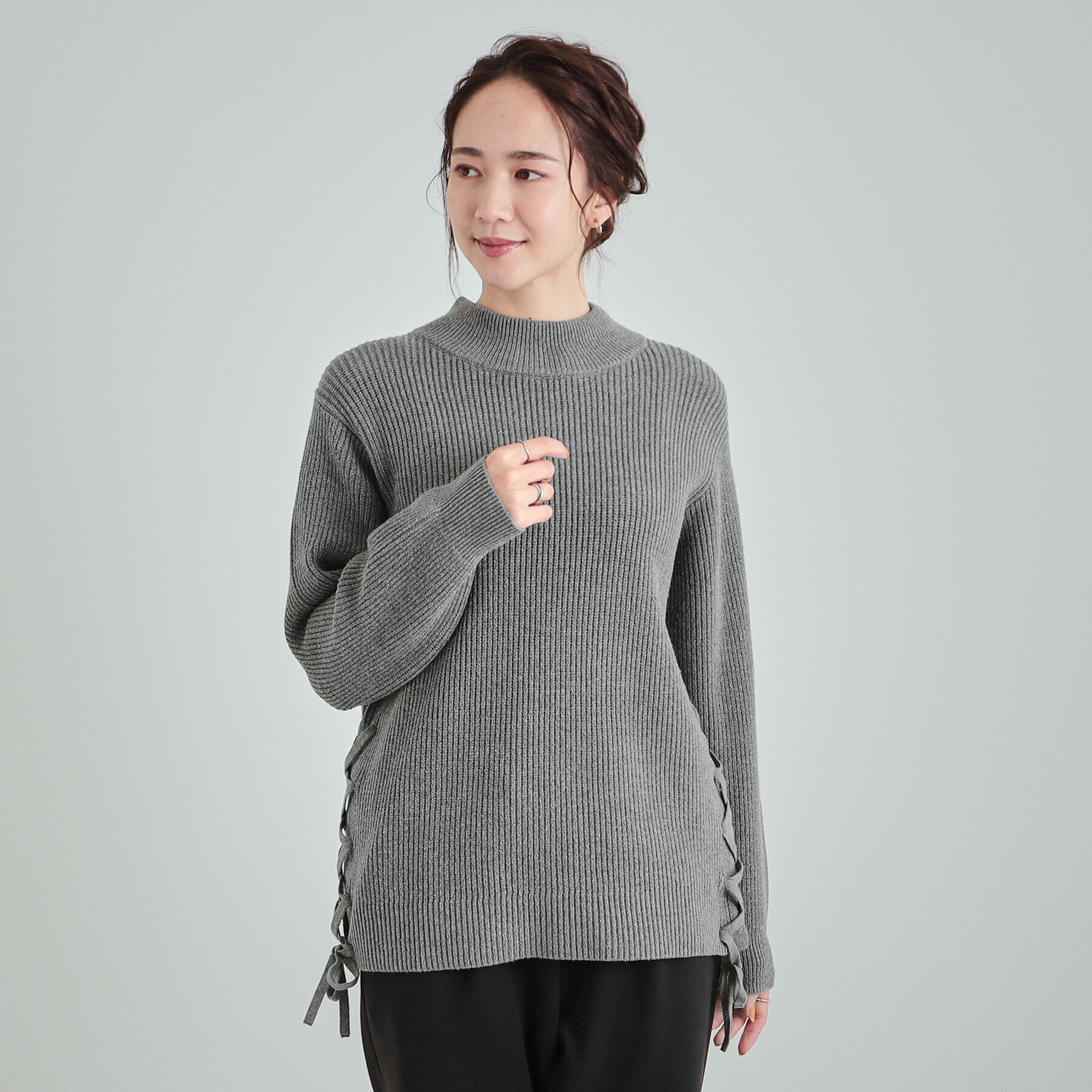 SHOO･LA･RUE「【洗える/静電気軽減】ちくちくしにくい レースアップ畦編みニット」|ニット・セーター|