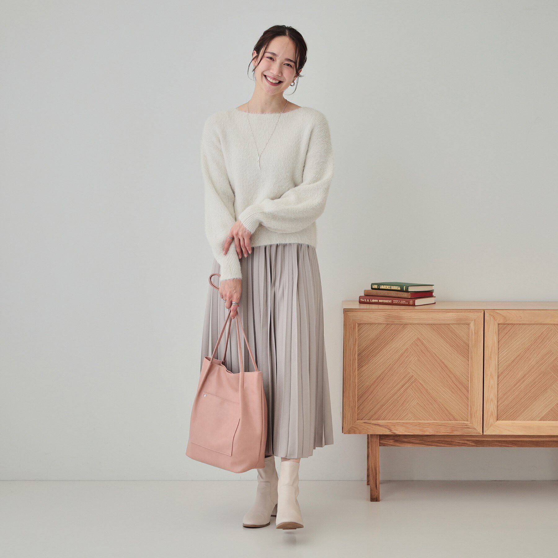 SHOO･LA･RUE「【S-LL】大人上品な ラメフェザー ボートネックニット」|ニット・セーター|