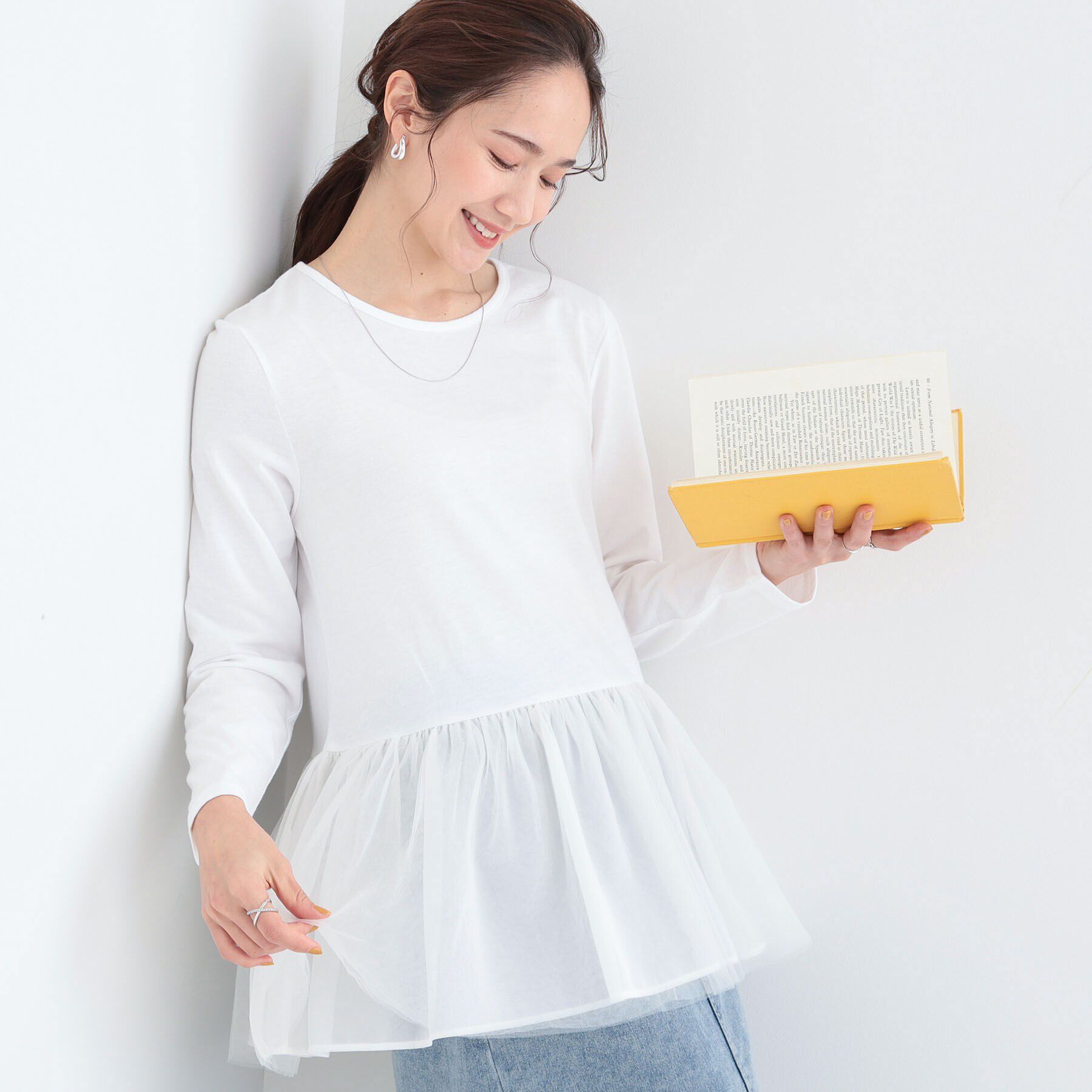 SHOO･LA･RUE「【S-LL/体型カバー】いつものコーデにプラスワン　裾チュールインナー」|Tシャツ・カットソー|ホワイト(002)