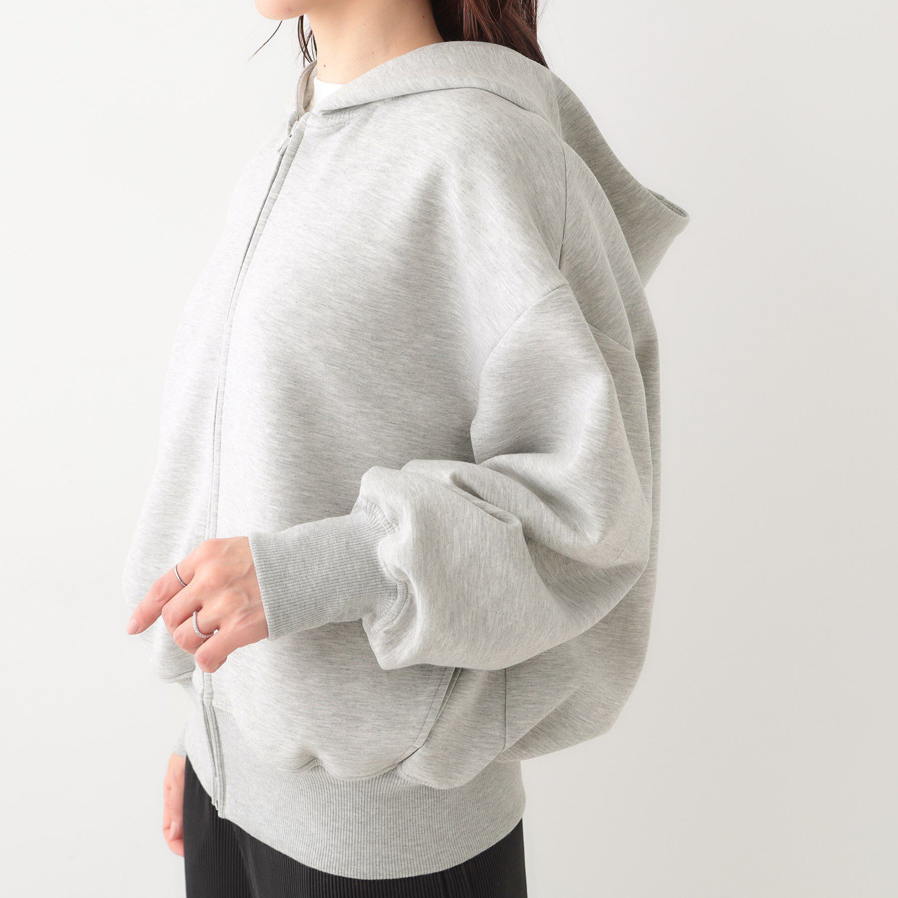 SHOO･LA･RUE「季節の変わり目に頼れる ダブルZIPダンボールパーカー」|カーディガン|