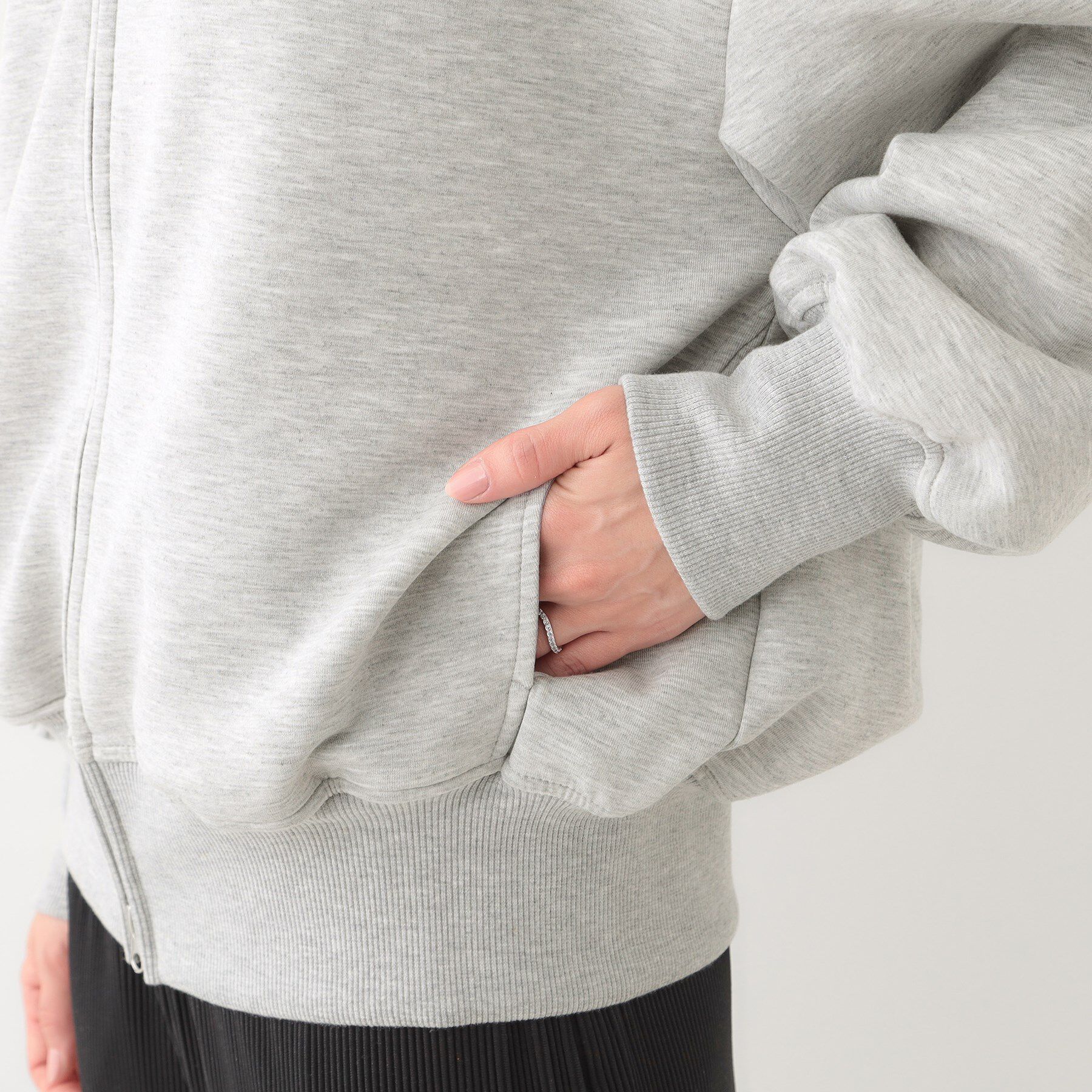 SHOO･LA･RUE「季節の変わり目に頼れる ダブルZIPダンボールパーカー」|カーディガン|