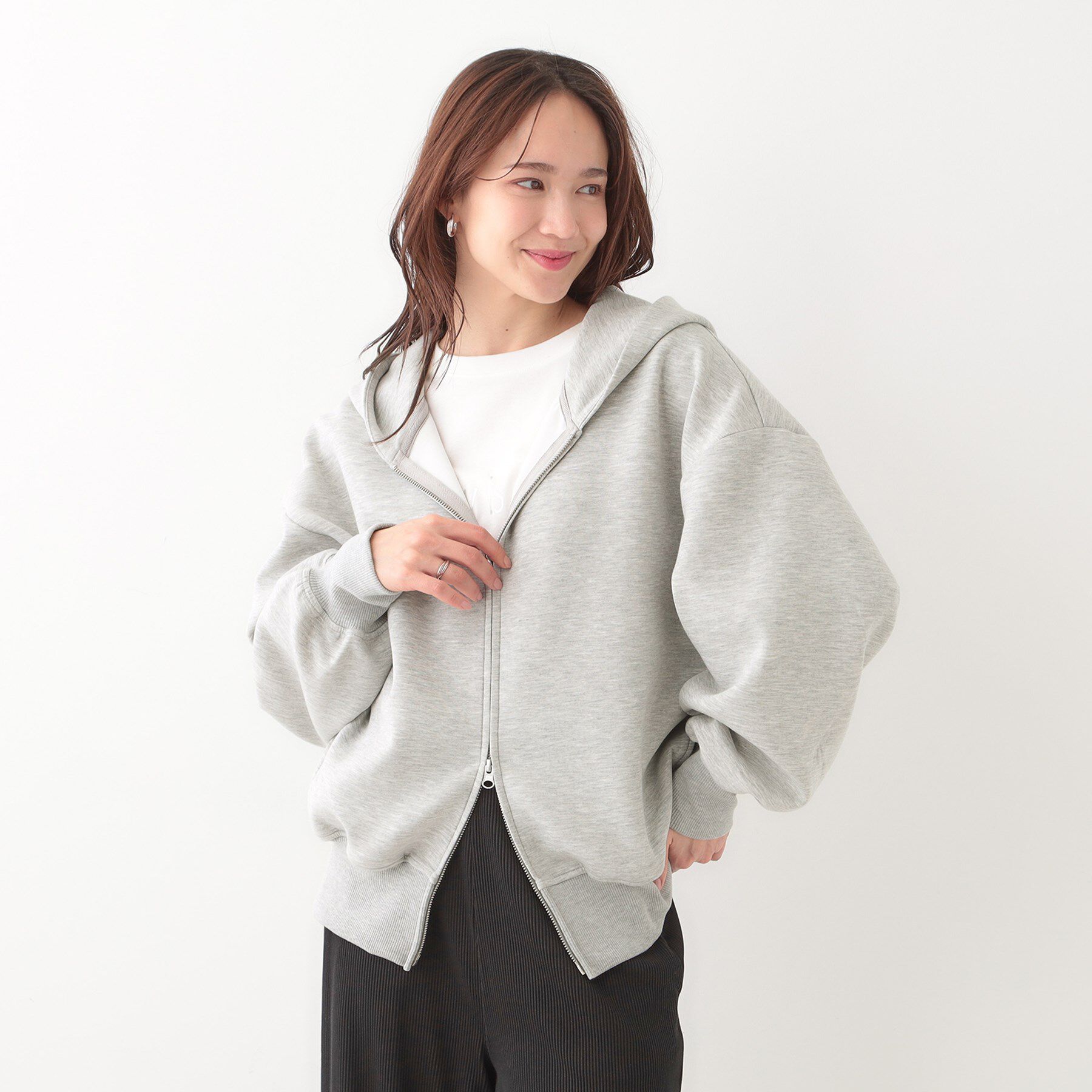 SHOO･LA･RUE「季節の変わり目に頼れる ダブルZIPダンボールパーカー」|カーディガン|