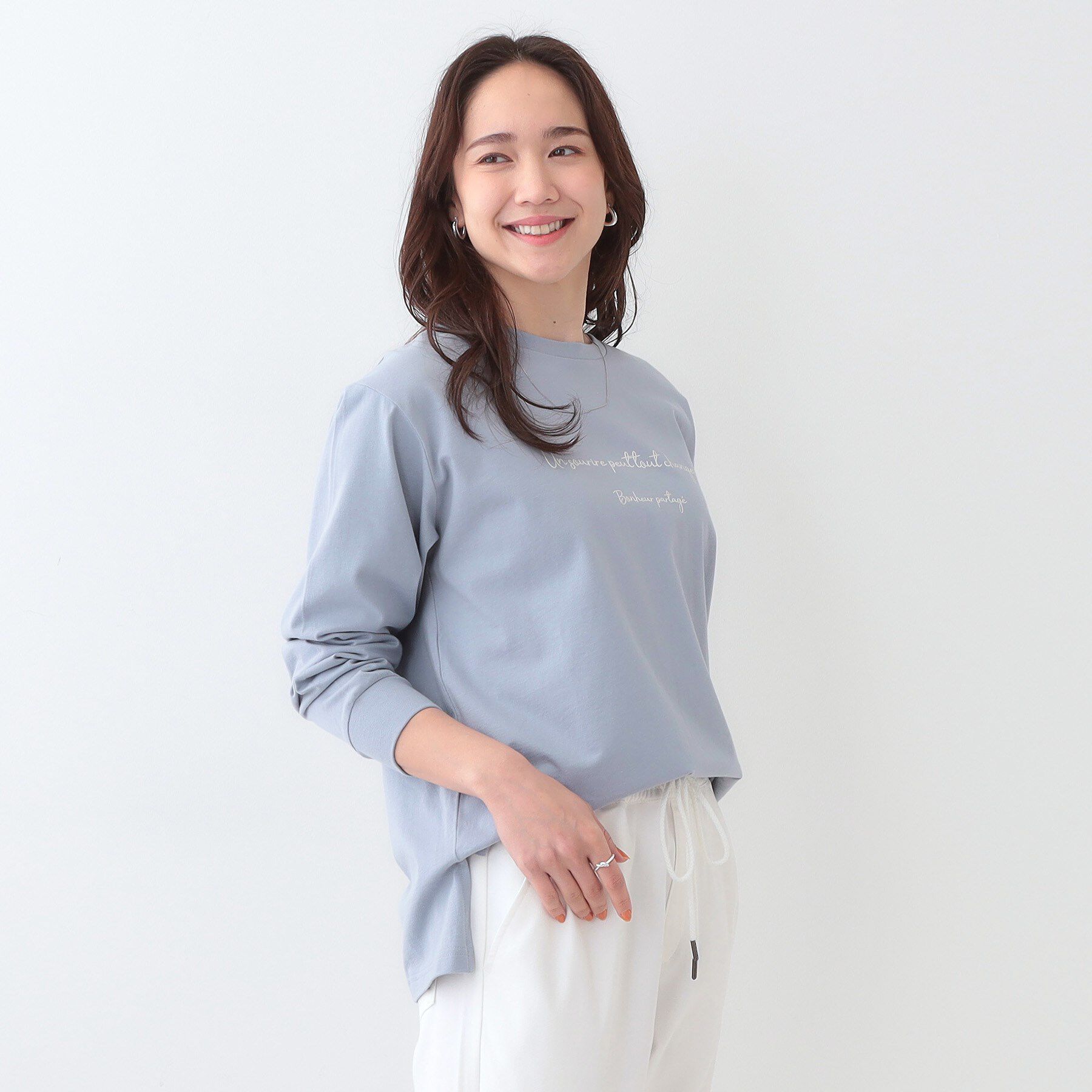 SHOO･LA･RUE「【洗える/S-LL】一枚でもレイヤードでも グラフィック長袖Tシャツ」|Tシャツ・カットソー|