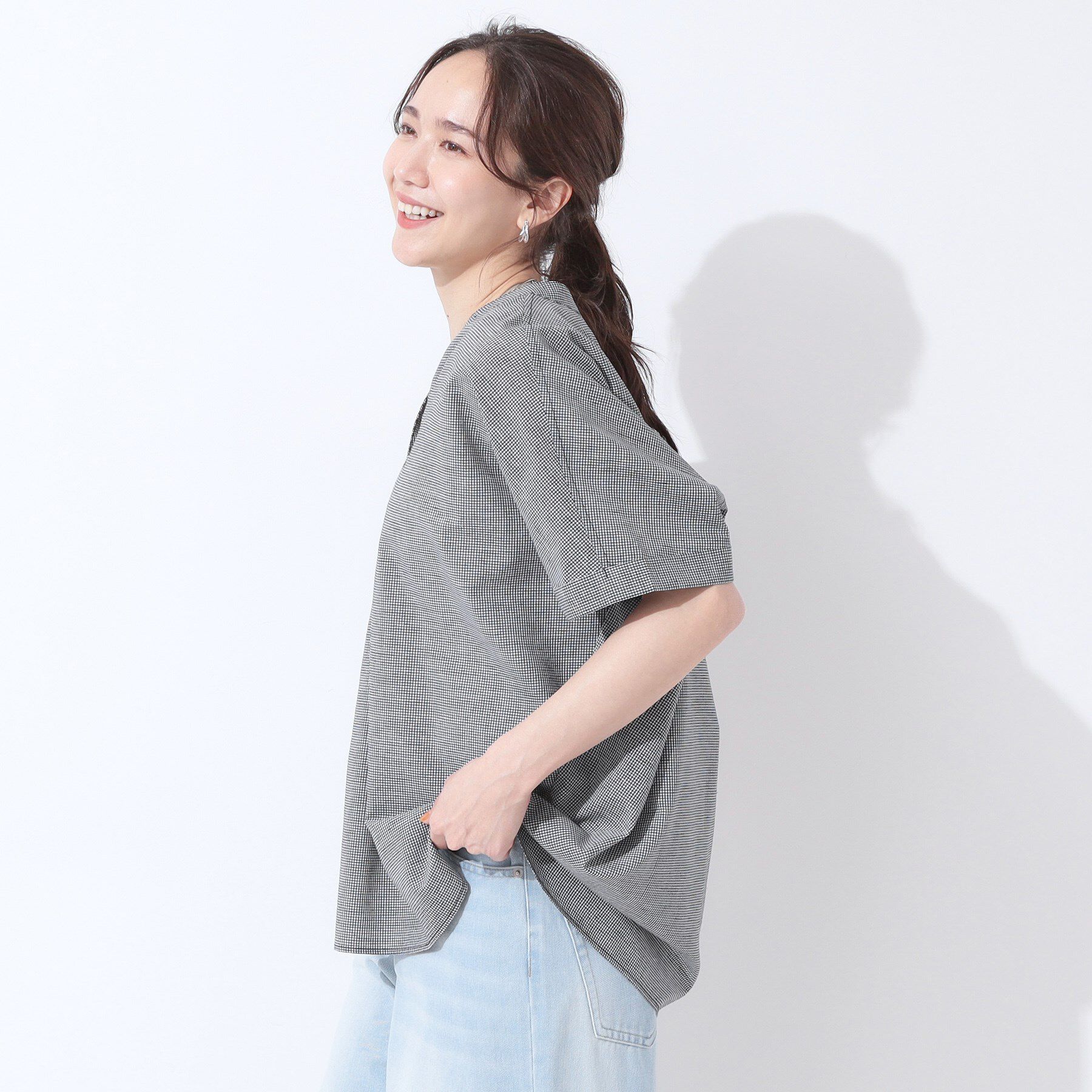 SHOO･LA･RUE「【高レビュー/洗える/UV/吸水速乾】洗濯後しわになりにくいリネンブレンドドルマンシャツ」|シャツ・ブラウス|