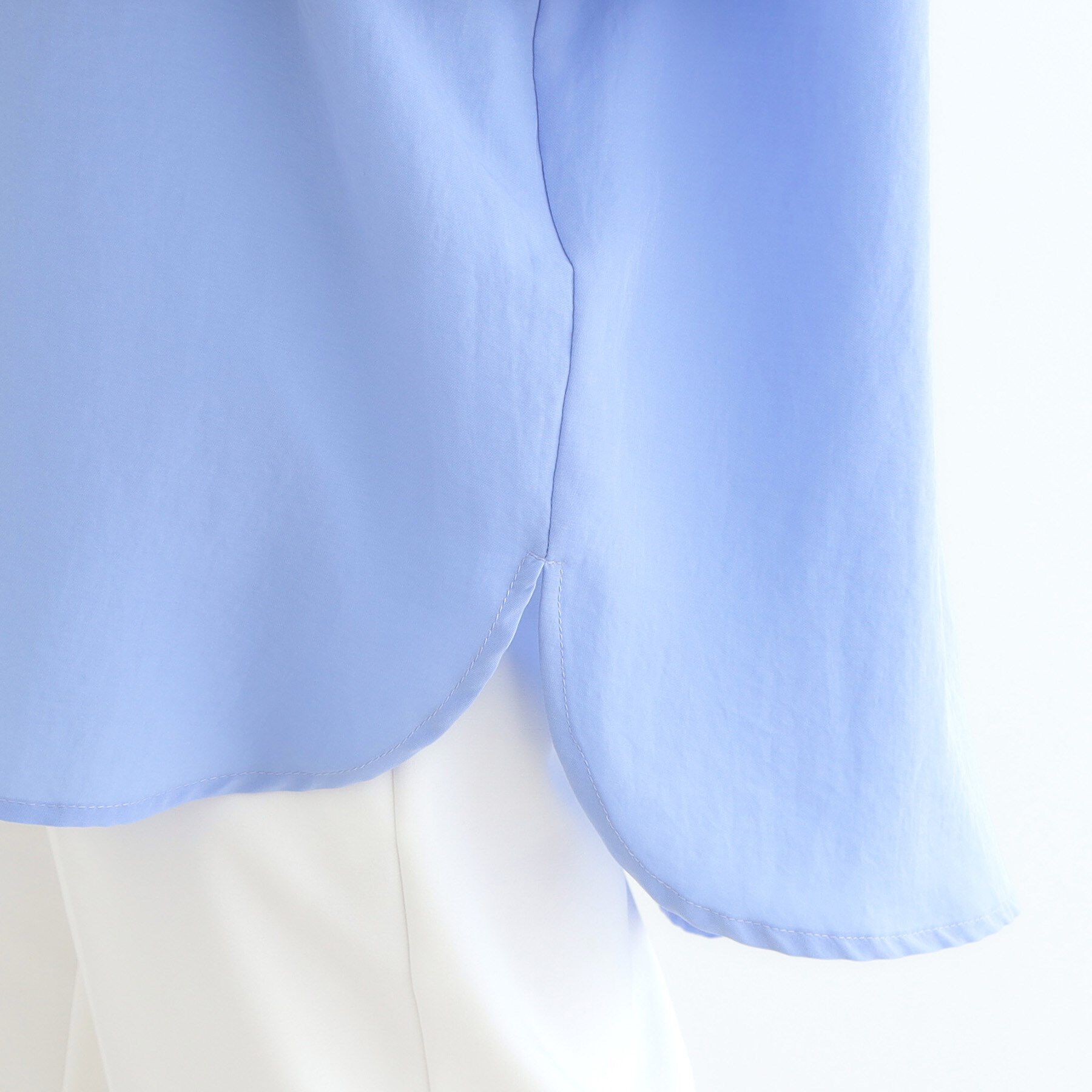 SHOO･LA･RUE「【S-LL】後ろ姿も抜かりなく バックレースアップシャツ」|シャツ・ブラウス|