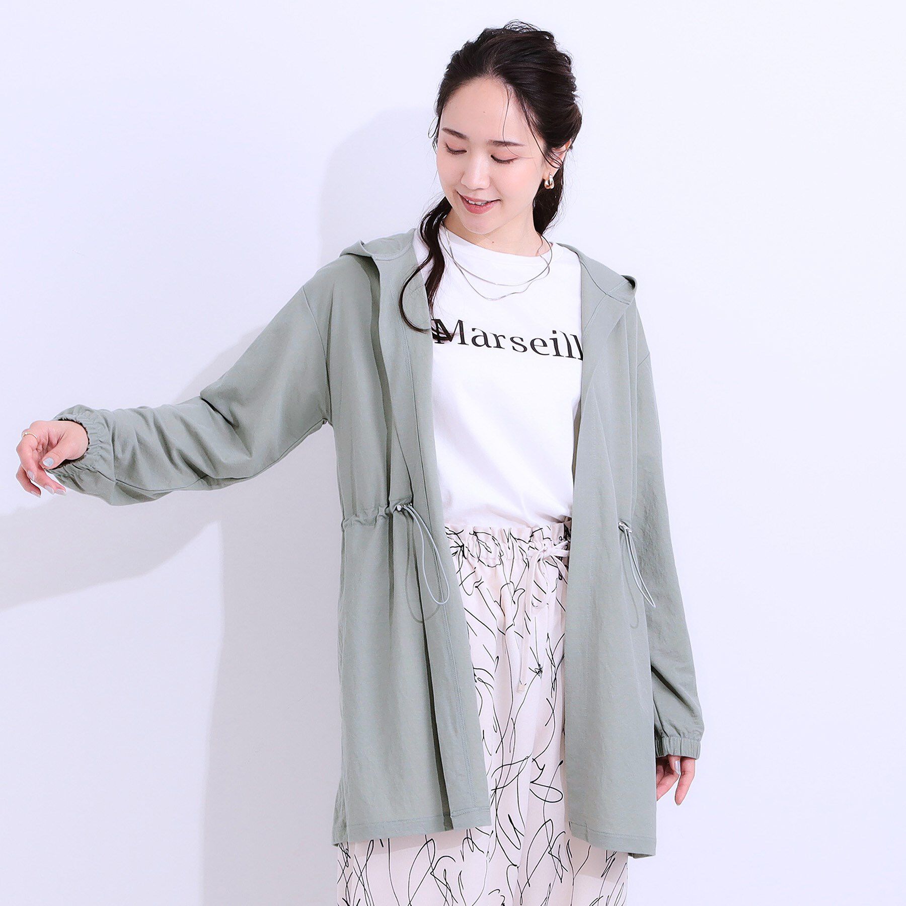 SHOO･LA･RUE「【S-LL/ひんやり/UV】さっと羽織れる お尻が隠れるフード付きパーカ」|パーカー|