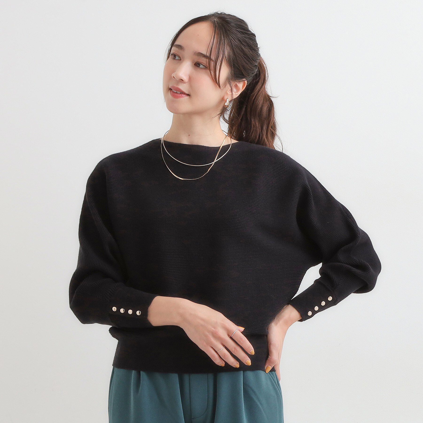 SHOO･LA･RUE「【洗濯機可/体型カバー】お袖ボタン リブドルマンニット」|ニット・セーター|