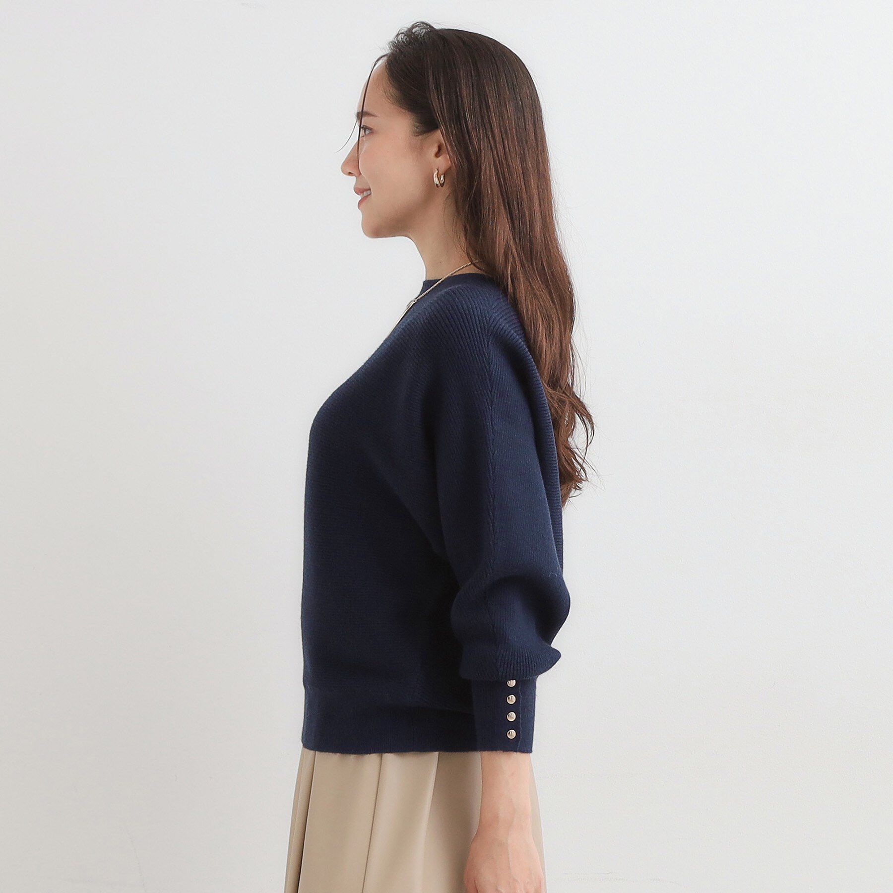 SHOO･LA･RUE「【洗濯機可/体型カバー】お袖ボタン リブドルマンニット」|ニット・セーター|