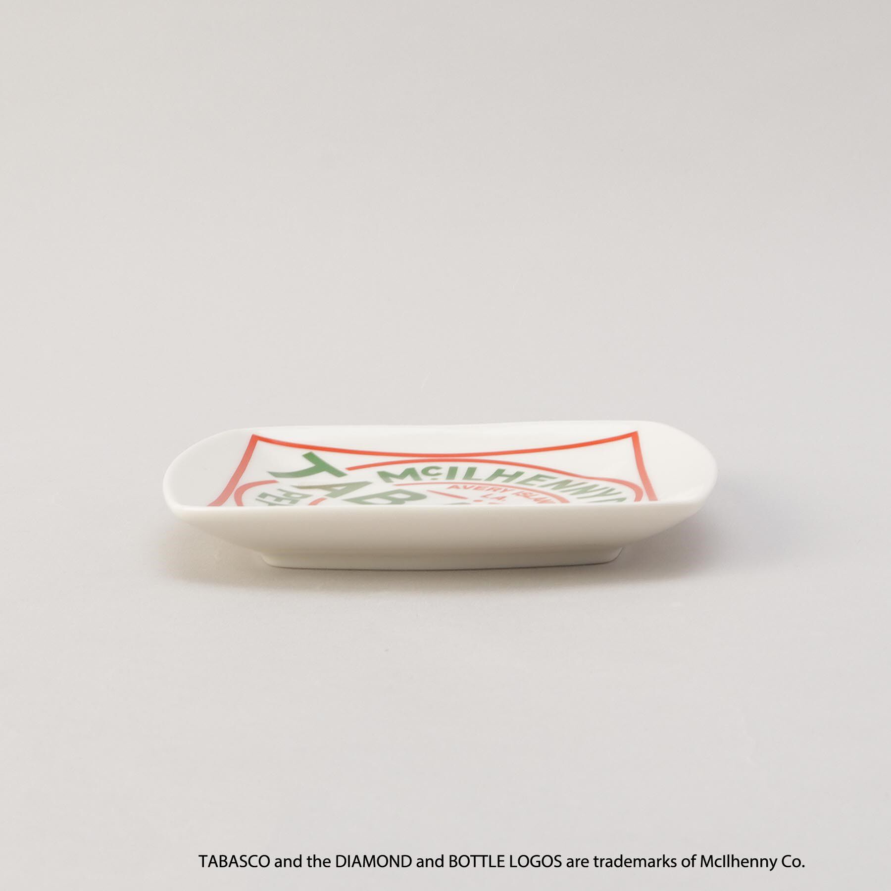 212 KITCHEN STORE「スクエアプレート ロゴ ＜TABASCO(R) タバスコ＞」|食器・キッチングッズ|