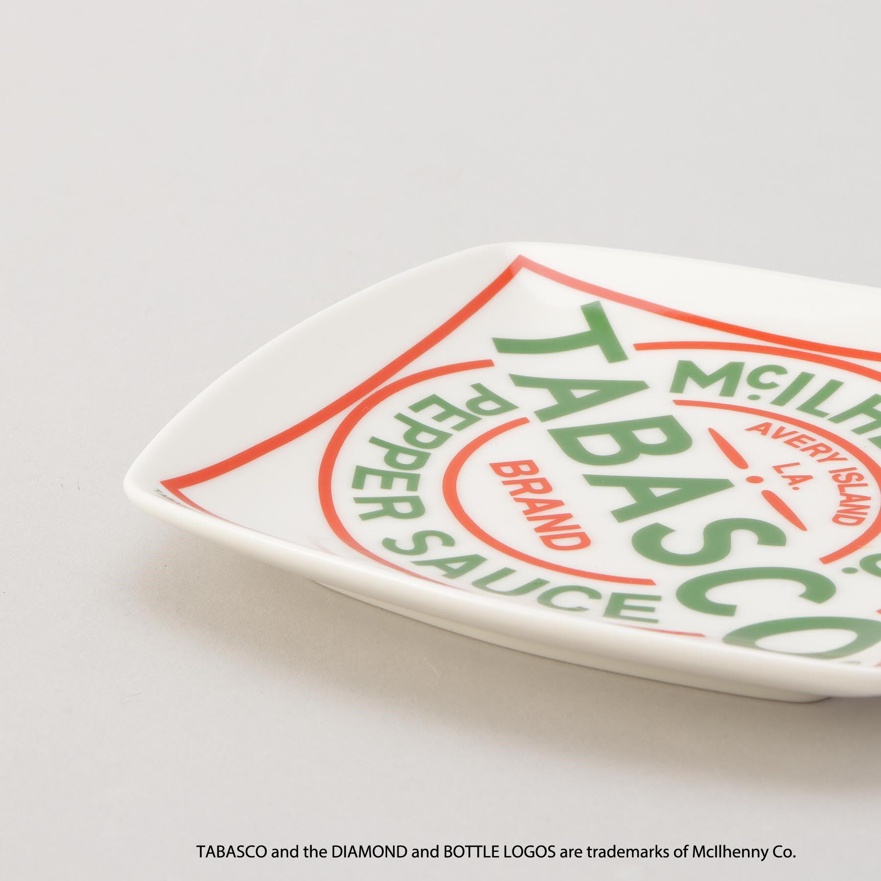 212 KITCHEN STORE「スクエアプレート ロゴ ＜TABASCO(R) タバスコ＞」|食器・キッチングッズ|