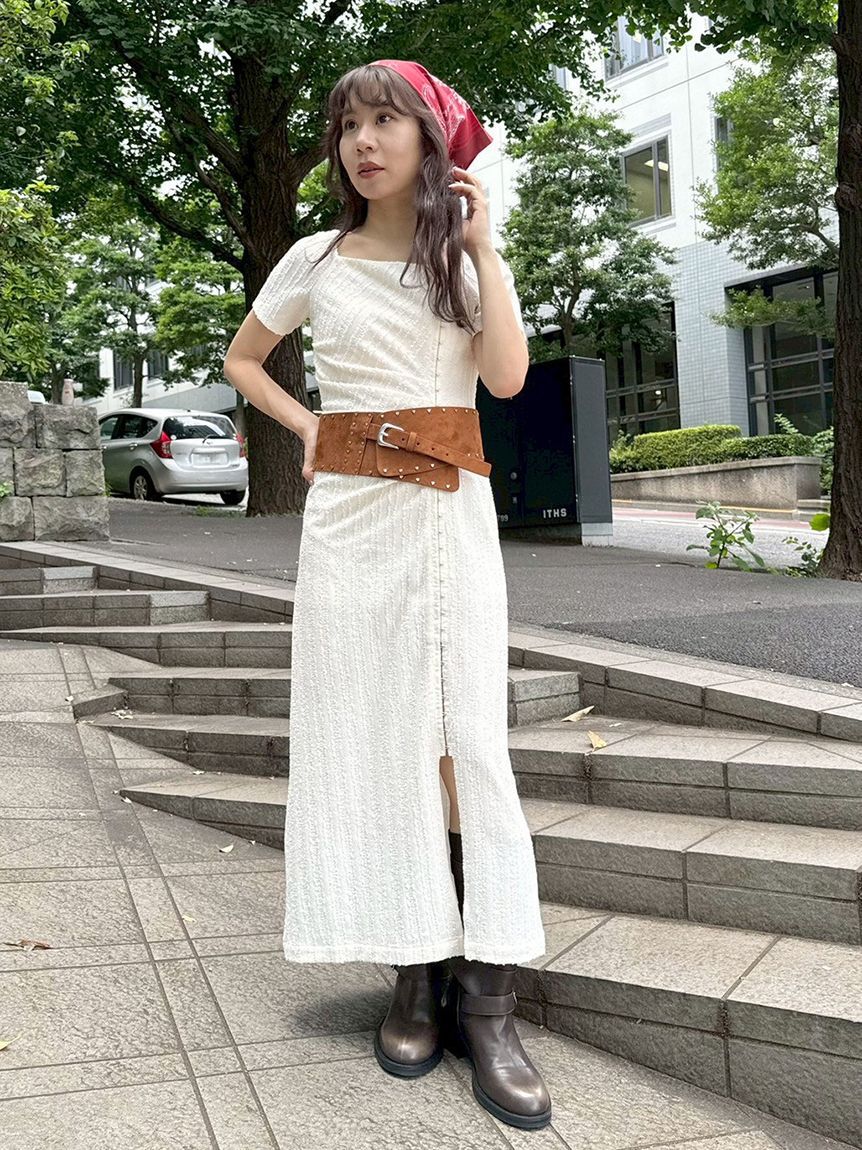 LILY BROWN「デコルテカットワンピース」|ワンピース|IVR