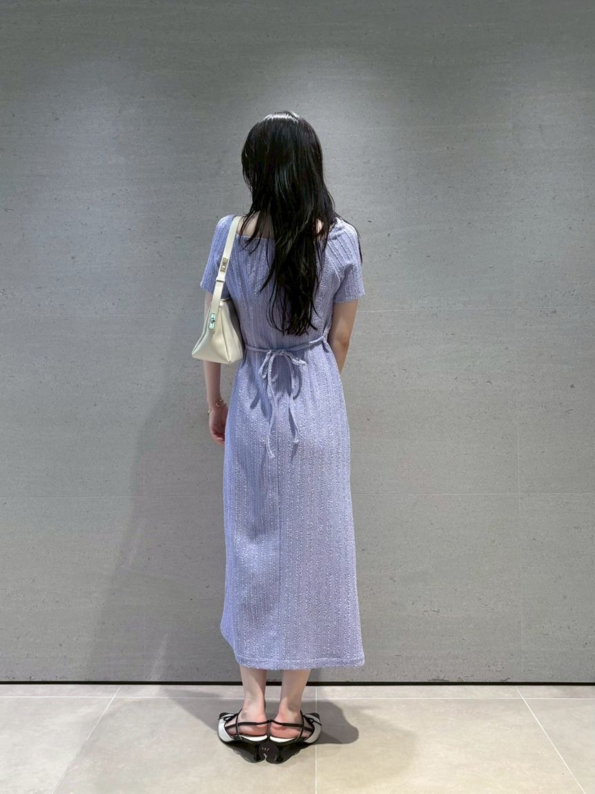 LILY BROWN「デコルテカットワンピース」|ワンピース|