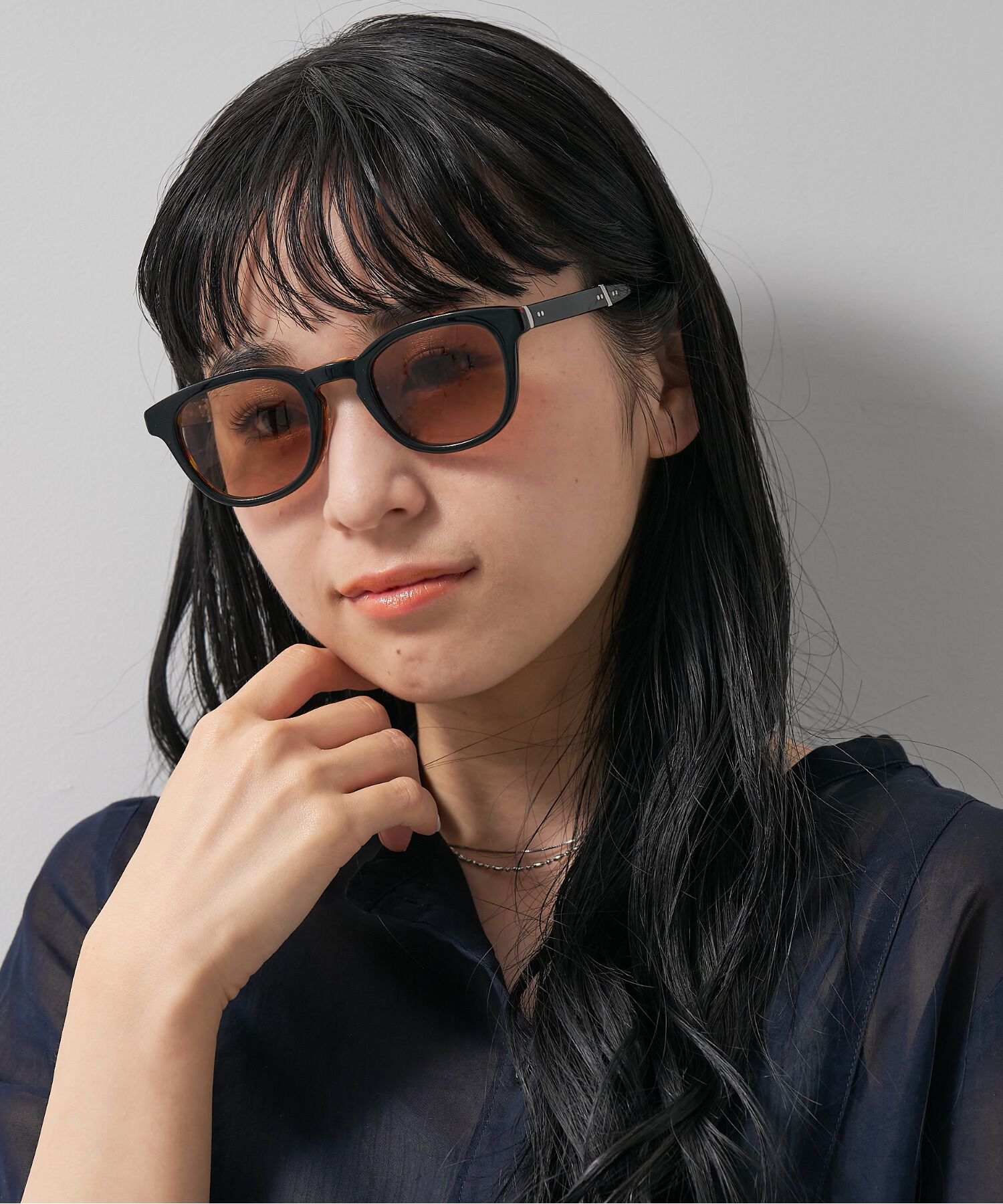  「ウェリントン型 調光サングラス 折りたたみ式｜レンズの色が変わるサングラス UNITED ARROWS Wellness」|サングラス|