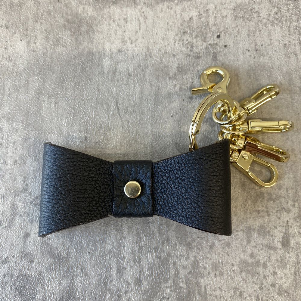 BACKYARD FAMILY「キーホルダー 本革 通販 キーリング キーチャーム レディース レザー 革 ペア おしゃれ」|チャーム・キーホルダー|ブラック1