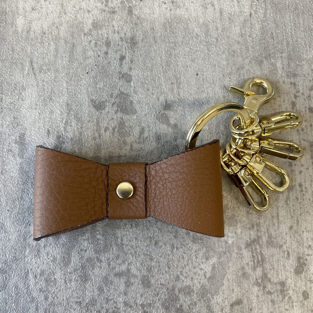 BACKYARD FAMILY「キーホルダー 本革 通販 キーリング キーチャーム レディース レザー 革 ペア おしゃれ」|チャーム・キーホルダー|ブラウン1