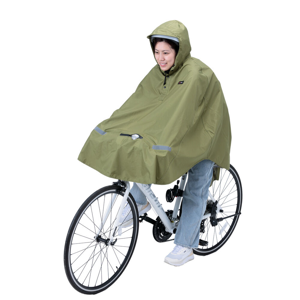 BACKYARD FAMILY「レインコート 自転車 ポンチョ 通販 ヒザを雨から守る レインポンチョ ライト用窓付き」|レインコート|グリーン1