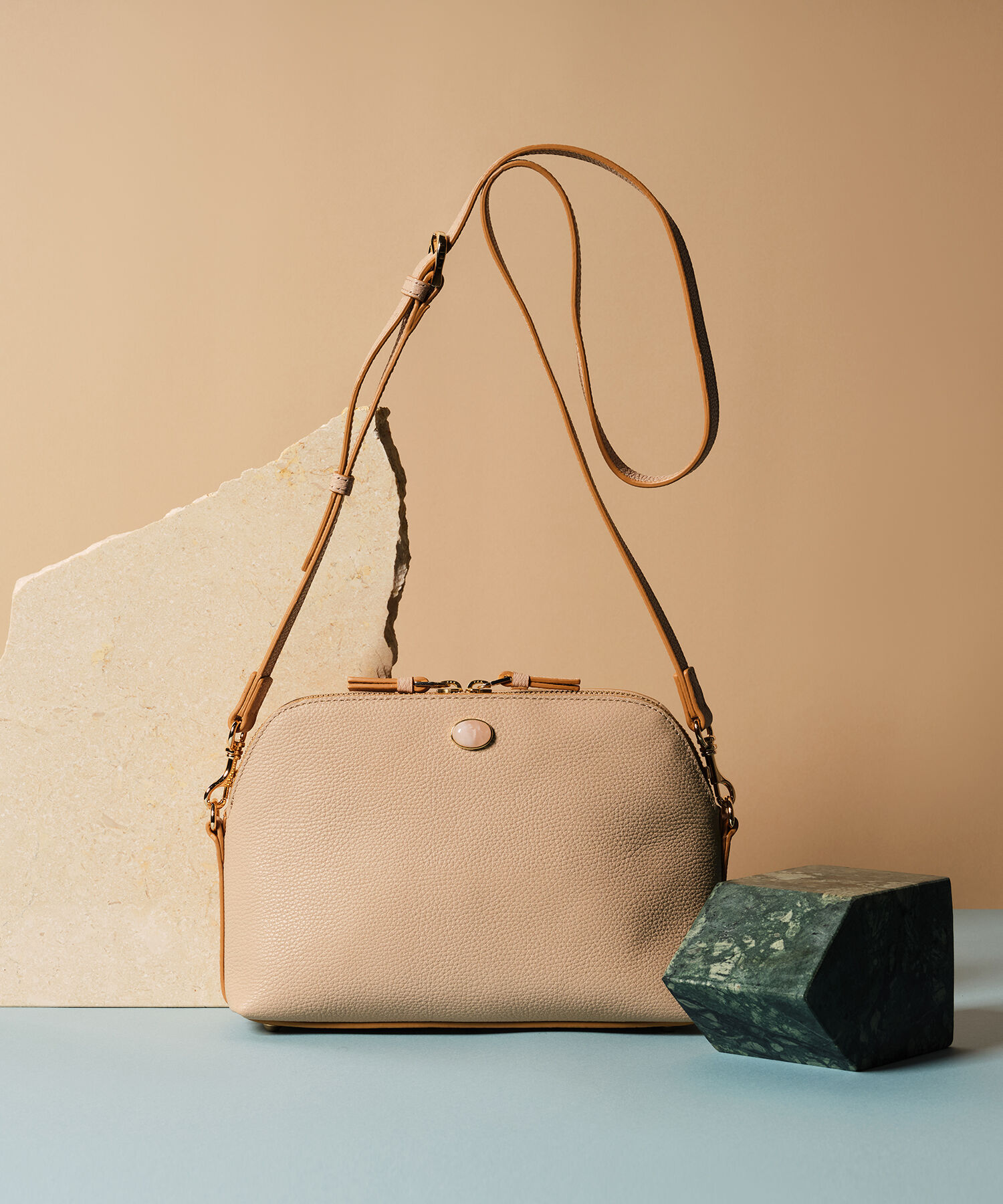 TOPKAPI 「【TOPKAPI】 gemdrops ジェムドロップ ミニエンボスレザー 天然石 ショルダーバッグ」|ショルダー・メッセンジャー|ピンクベージュ