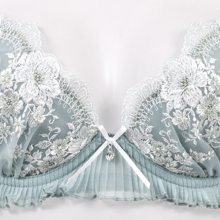 intesucre「アンテシュクレ narueコラボ ブラセット バストアップブラ IBT330」|インナー|