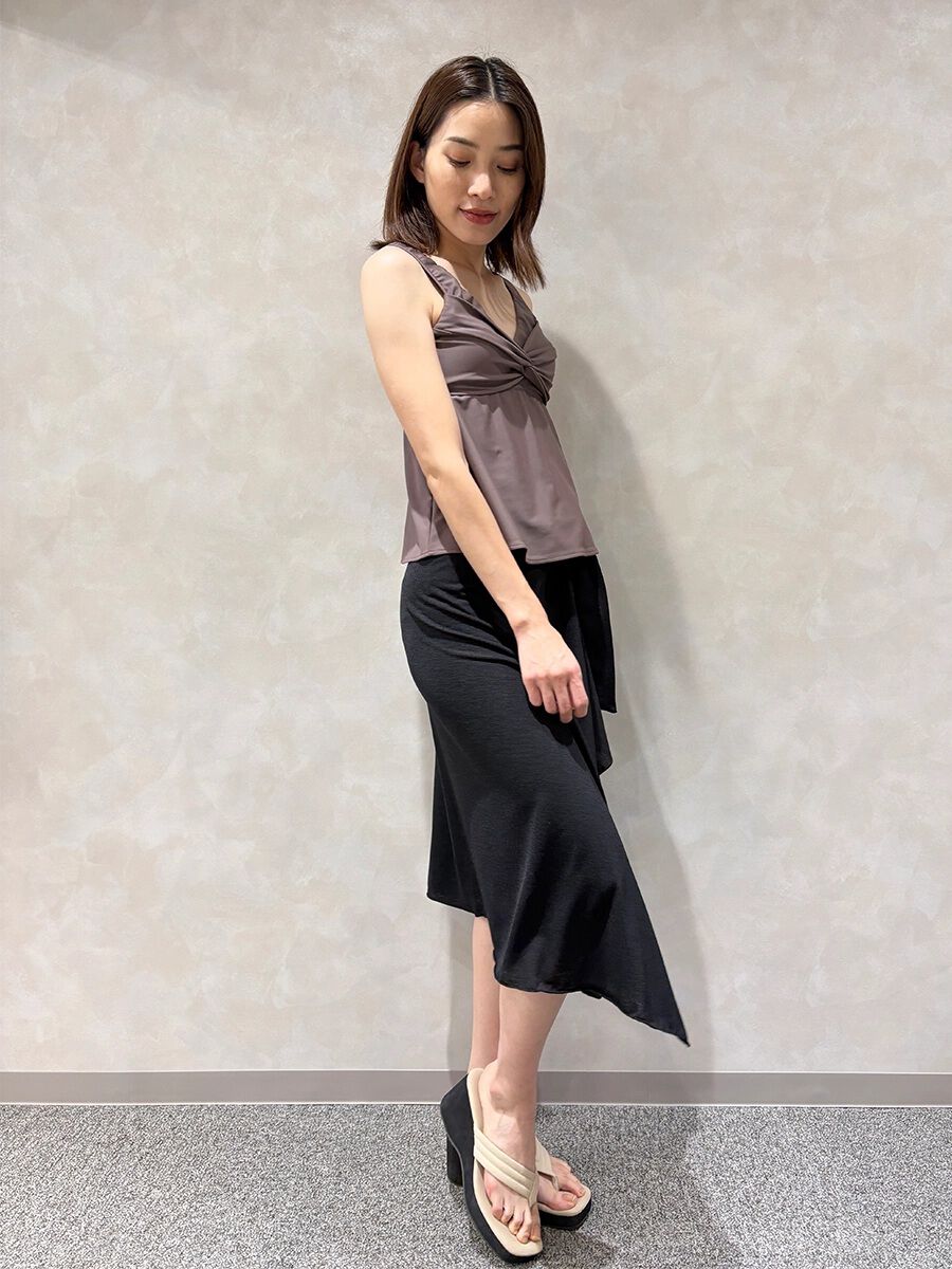 Riberce「【大人水着】無地Vネックキャミソールビキニ」|ビキニ|